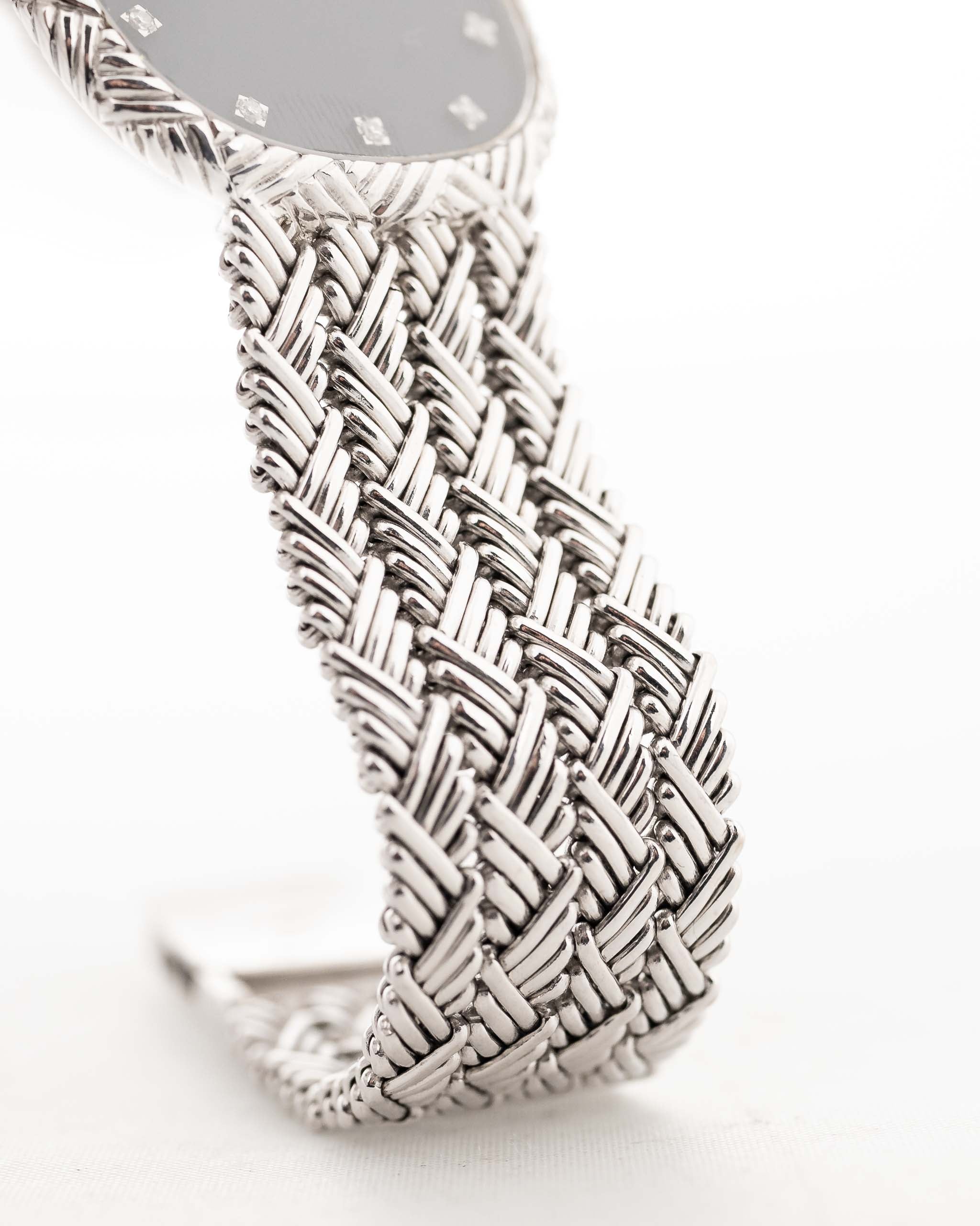 Audemars Piguet 18k Ellipse Diamond 1970s BRacelet Closeup