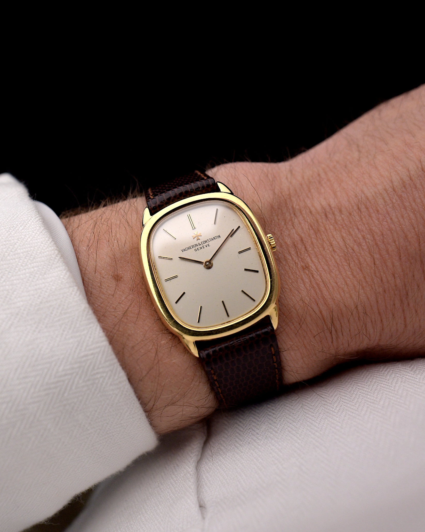 Vacheron Constantin 18k Ellipse 1978 – GOLDAMMER Vacheron Constantin 18k Ellipse 1978 – GOLDAMMER