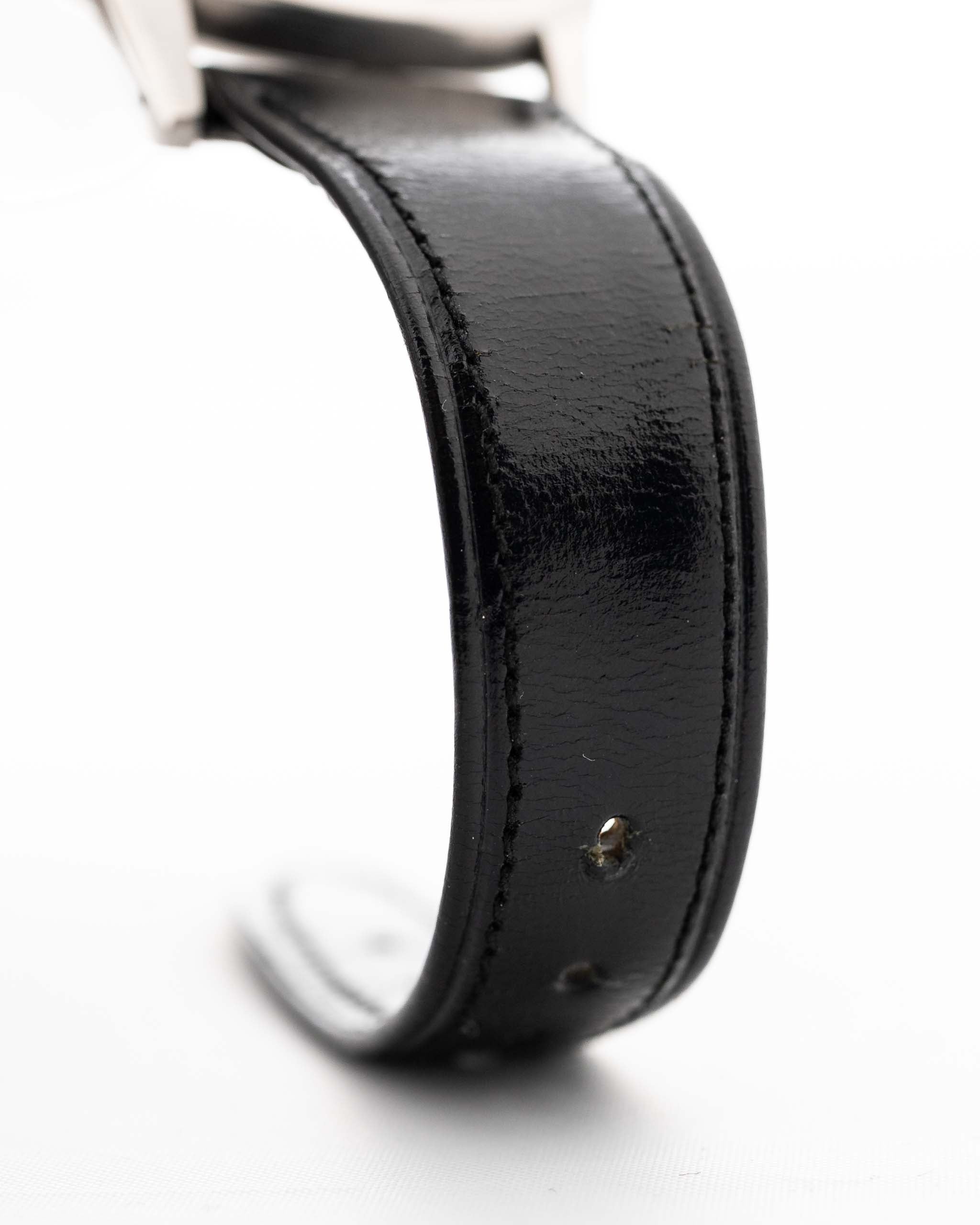 Closeup Photo of a Omega Jumbo 2272 Sub Second Steel Rose from 1952. 38mm in Stainless Steel with Manual wind movement, Original champagne dial and Original leather strap.