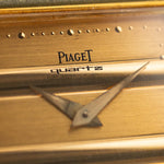 Piaget Uhr Piaget Quarz Polo 7131 C701 Square 1980s Gehäuse und Zifferblatt aus 18k Gelbgold