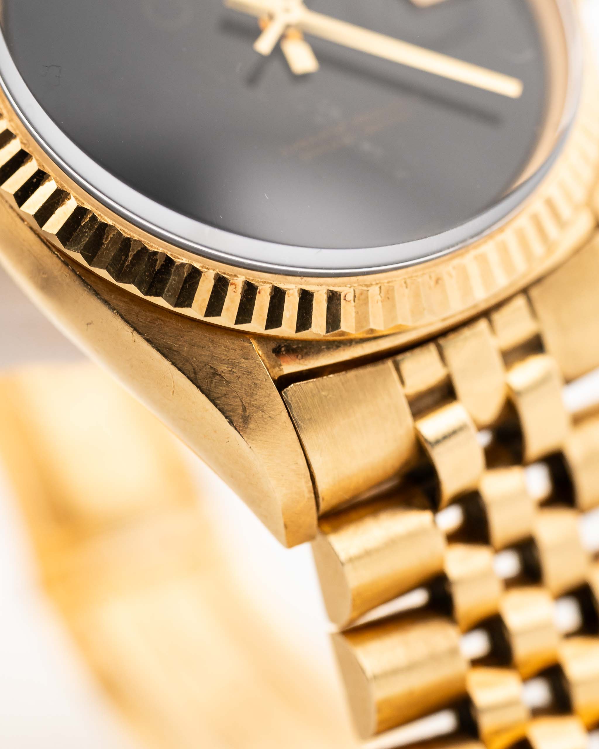 Vintage Rolex Datejust 1601 Onyx 1969 Bracciale Jubilee in oro giallo 18 carati (3/69) e chiusura