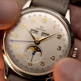 أوميغا 2486 كوزميك مونفايز 1940