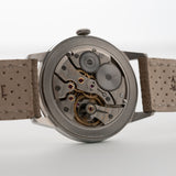 آي دبليو سي فستان IWC بني فاتح 1953 - ساعات Goldammer فينتاج