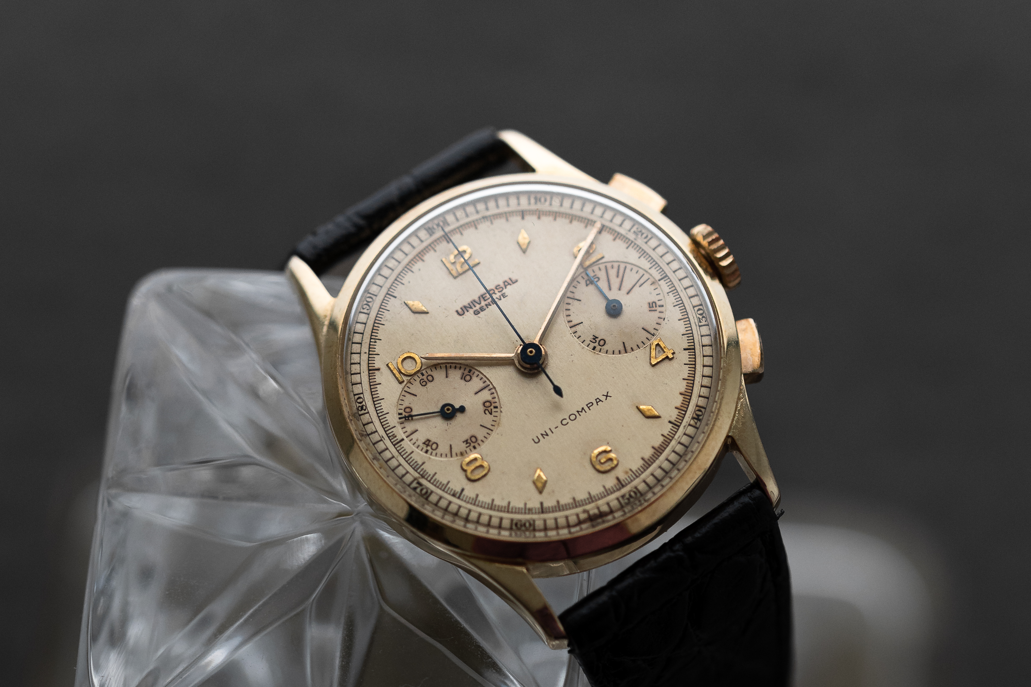 vintage 1950s Universal Geneve Compax in gold