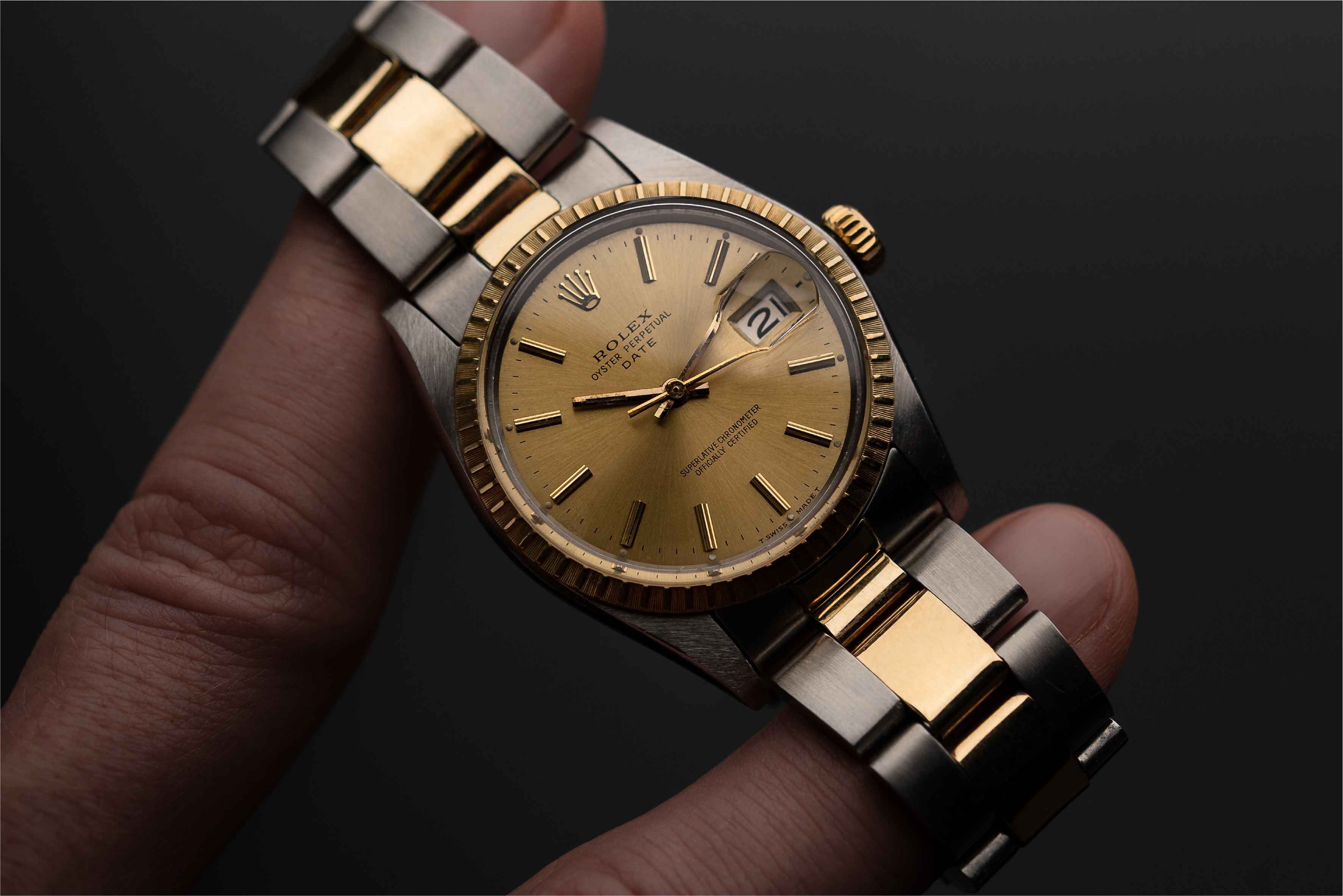 Rolex Oyster Perpetual Date 1505 Bicolor in Hand