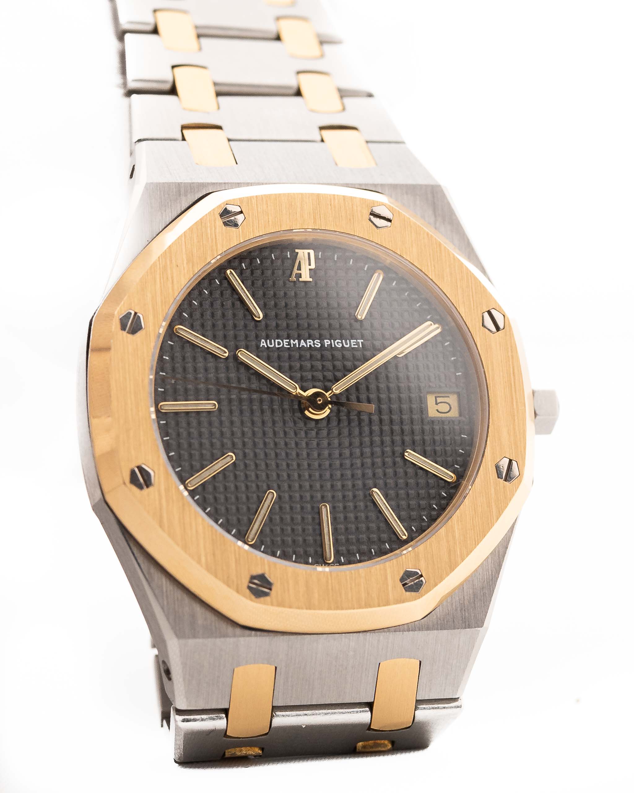 Vintage Audemars Piguet 4100SA Royal Oak Watch from the 1980s. Stainless Steel & 18k Yellow Gold with Rare flawless grey tapisserie dial, Two-Tone bracelet.