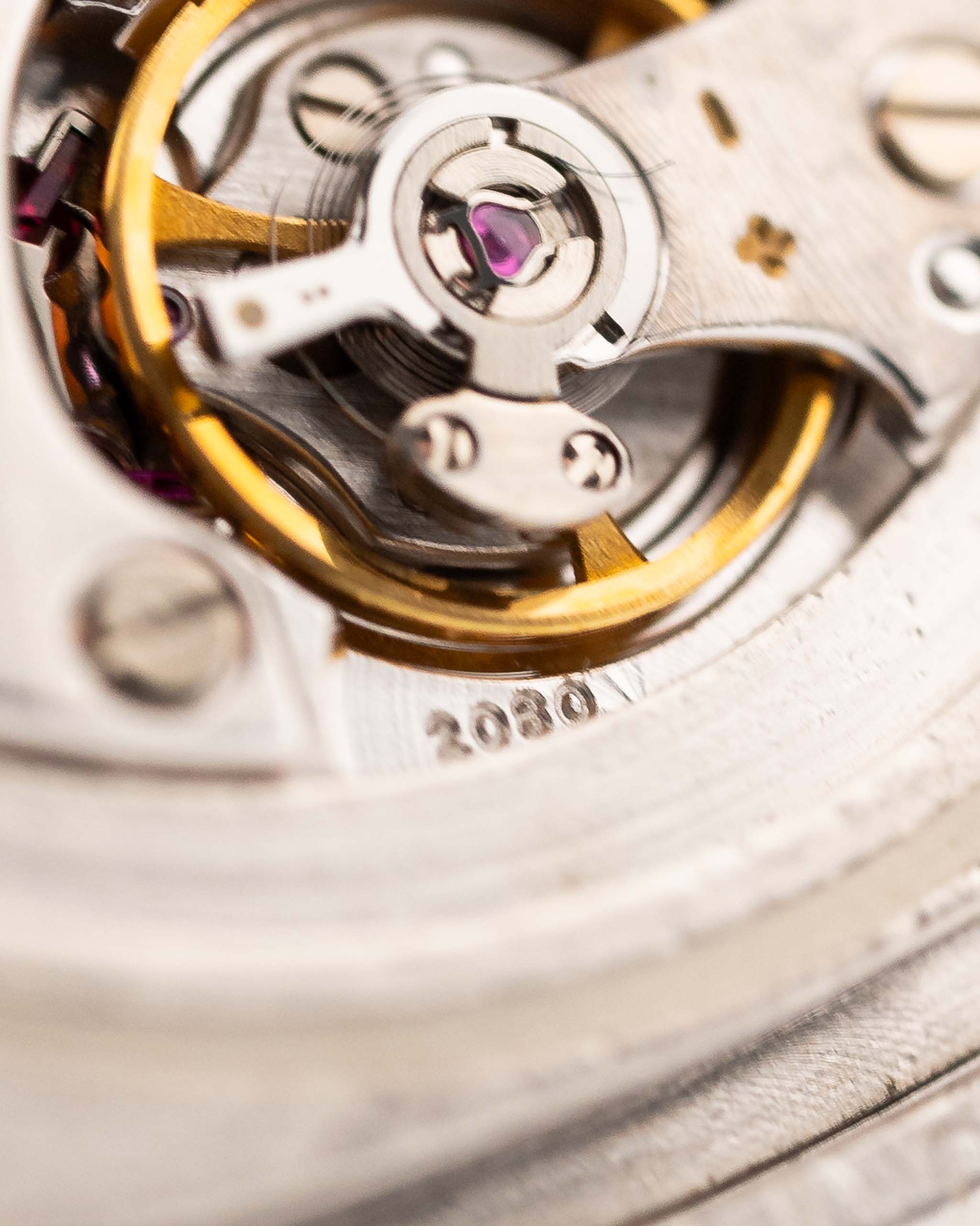 Closeup Photo of a Audemars Piguet Cobra 18k Diamond Blue from the 1990s. 29mm in 18k White Gold with Manual wind movement, Deep blue dial, 32 Diamonds and Adjustable bracelet.