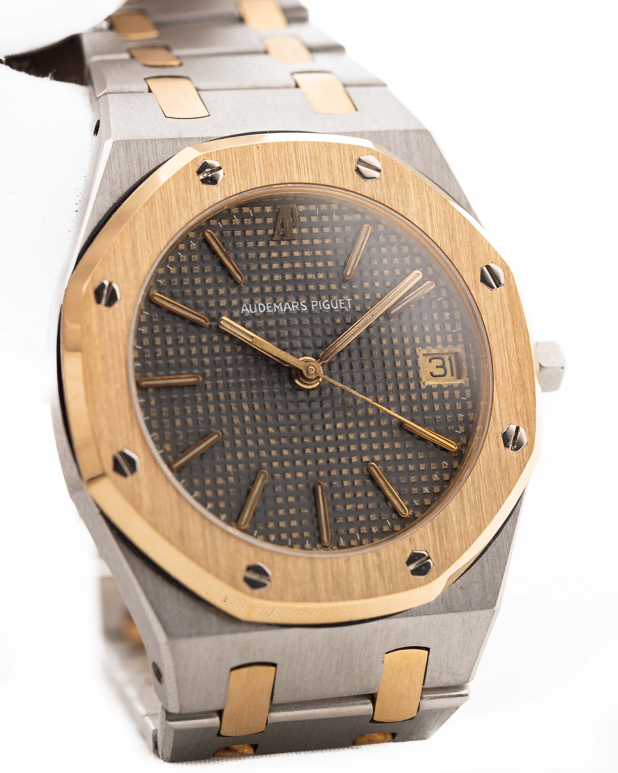 Audemars Piguet Royal Oak 56023SA 1980s  Tapisserie dial 