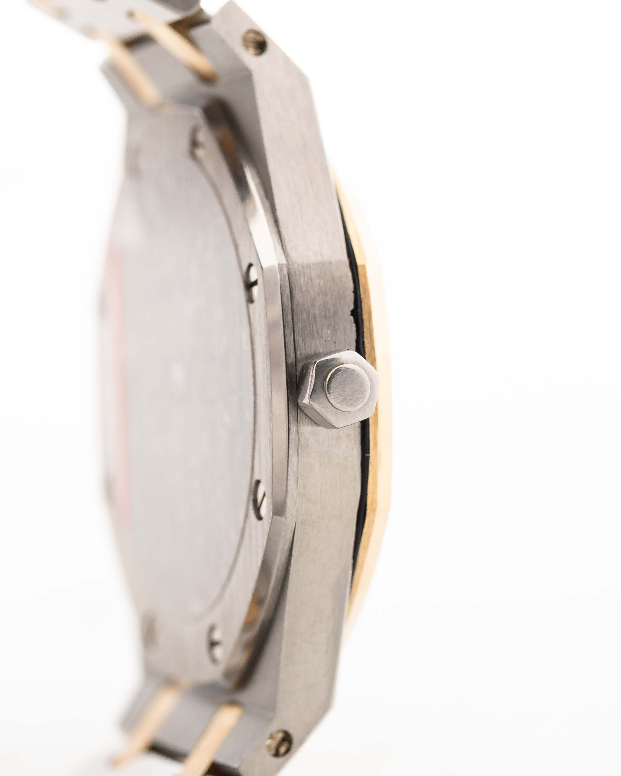 Audemars Piguet Royal Oak 56023SA 1980s  Tapisserie Case with crown