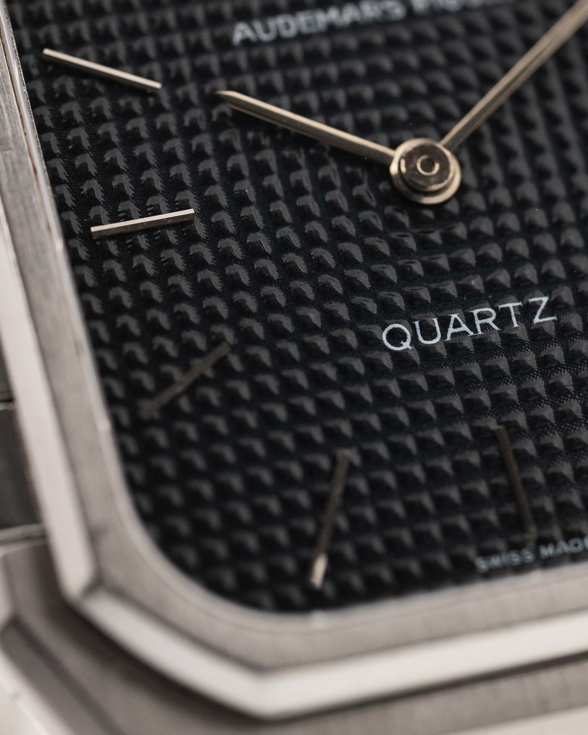 Audemars Piguet Royal Oak used 6005ST 1980s original Audemars Piguet grey Royal Oak (Stern) petite Tapisserie dial Quarz