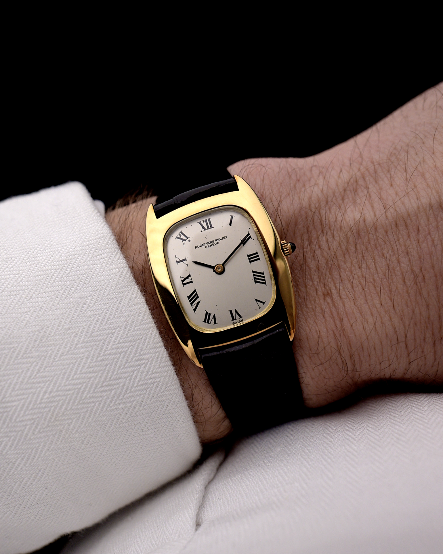 Audemars Piguet Cushion 18k 1970s