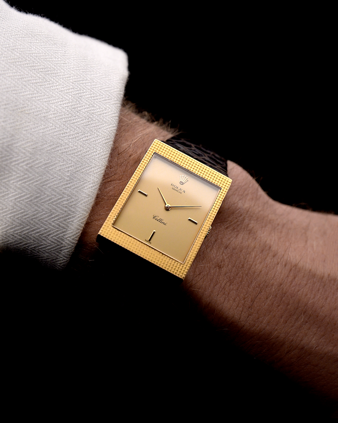 Rolex Cellini 18k Rectangular Hobnail 1976 – GOLDAMMER