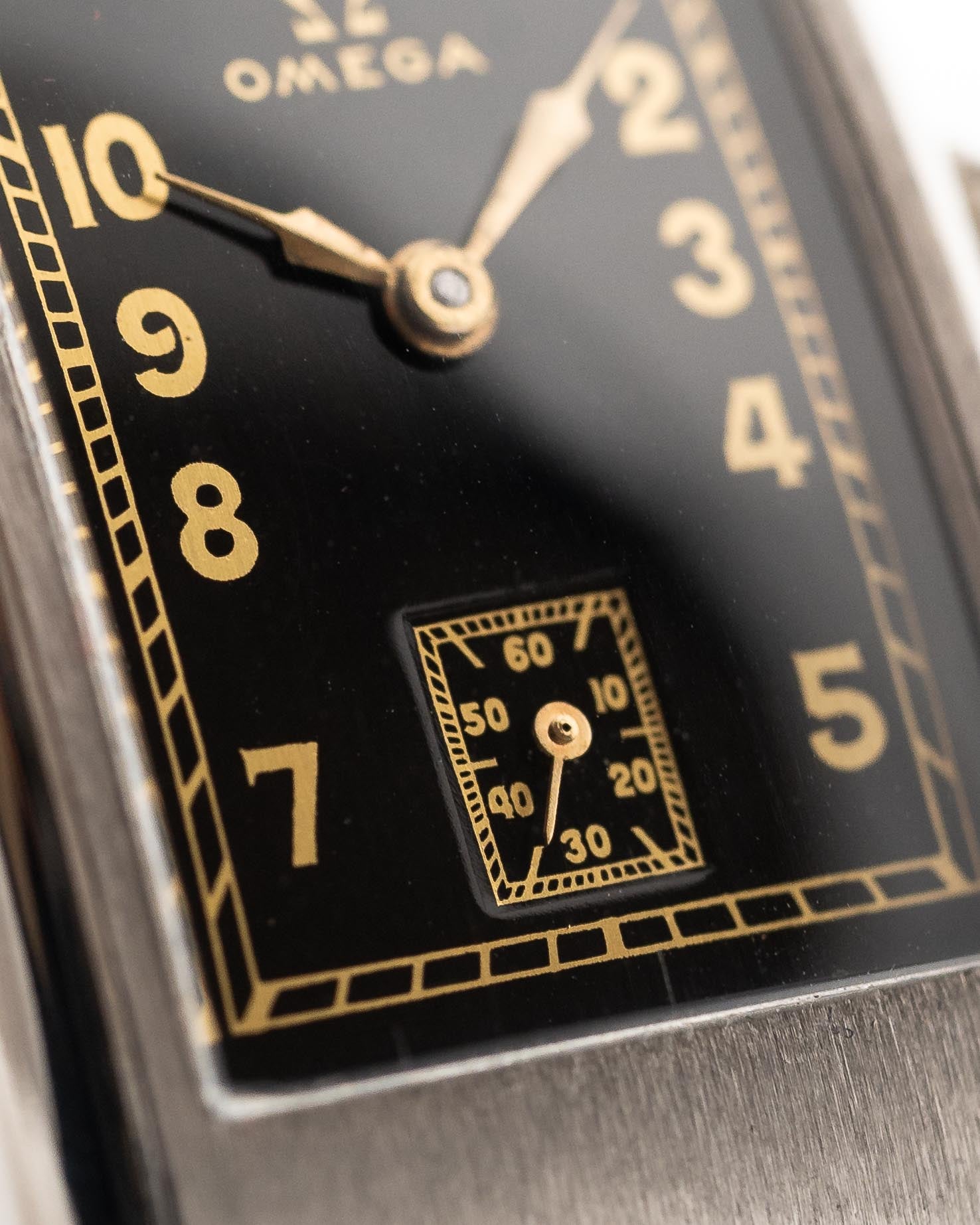 Omega Rectangular Art Deco Gilt Curvex 1943 – GOLDAMMER