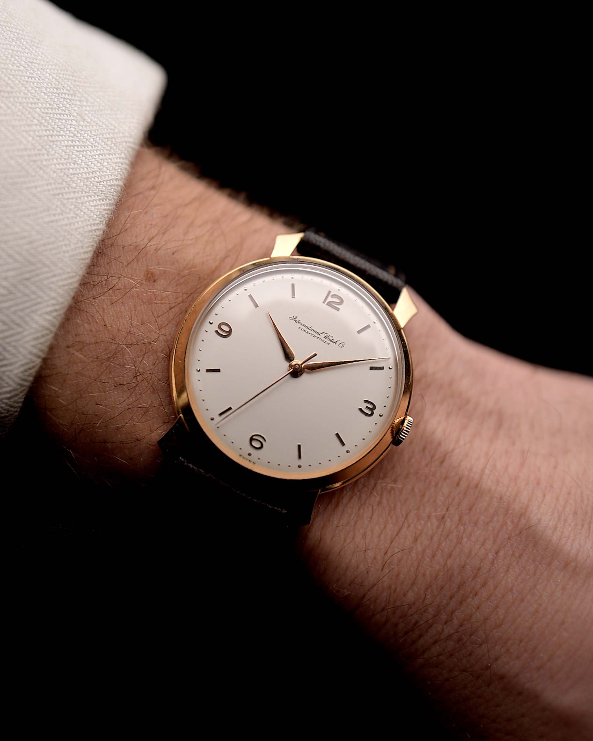 IWC Shark Fin Cal. 89 18k Rose 1959 Vintage Watch