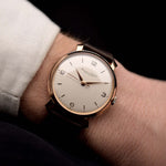 Vintage IWC Cal. 89 Shark Fin 18k Rose 1960 18k rose gold case white/silver dial