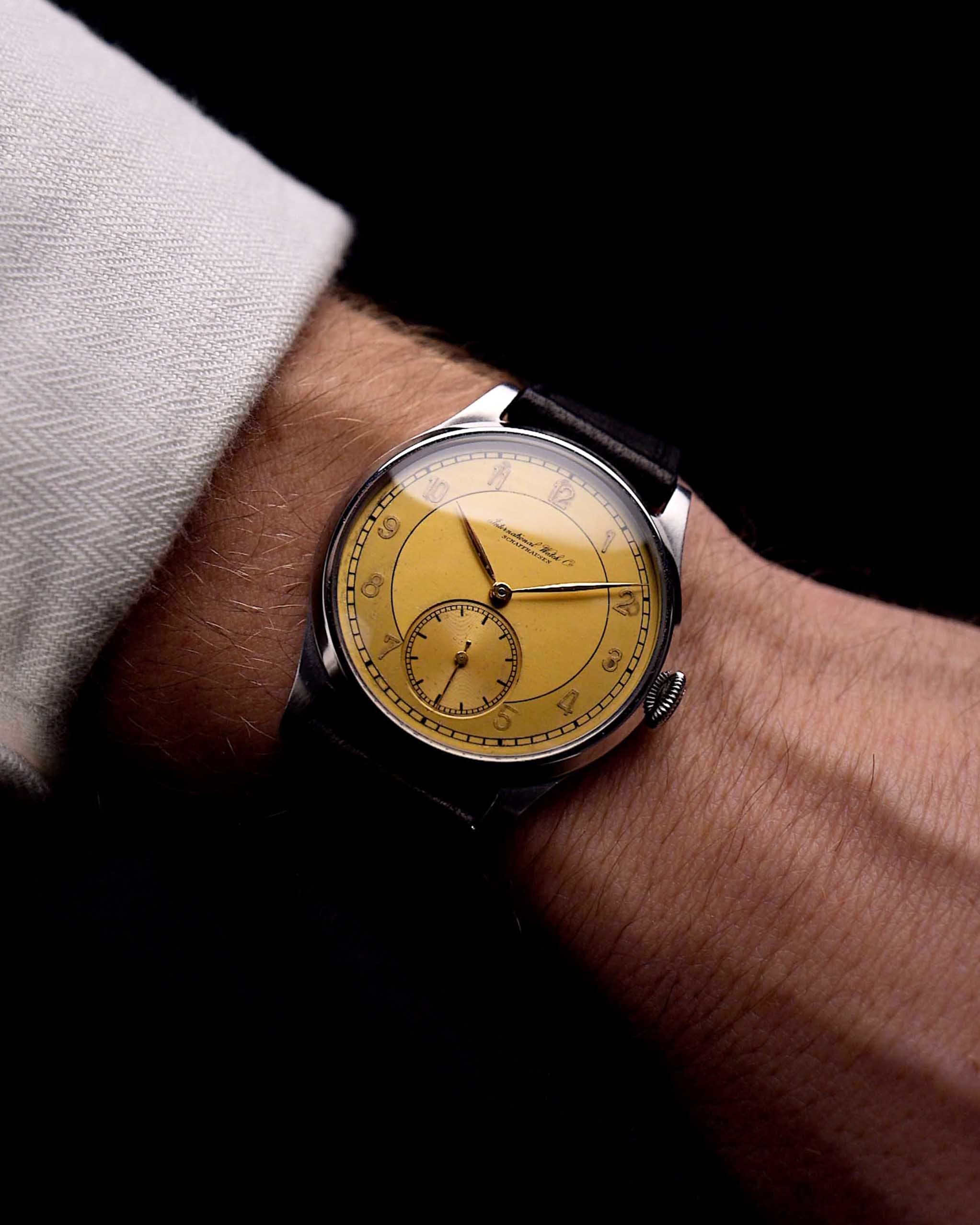 Preowned IWC Sector Cal. 83 Gold Arabic 1941