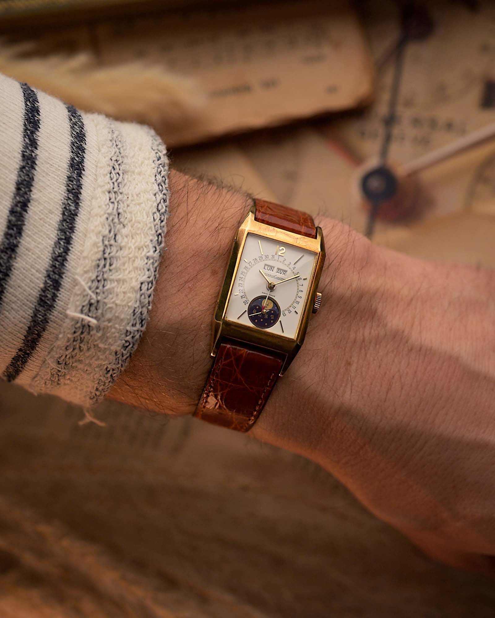 Jaeger LeCoultre 141.010.1 Série Unique 18k 1983 – GOLDAMMER Jaeger LeCoultre 141.010.1 Série Unique 18k 1983 – GOLDAMMER