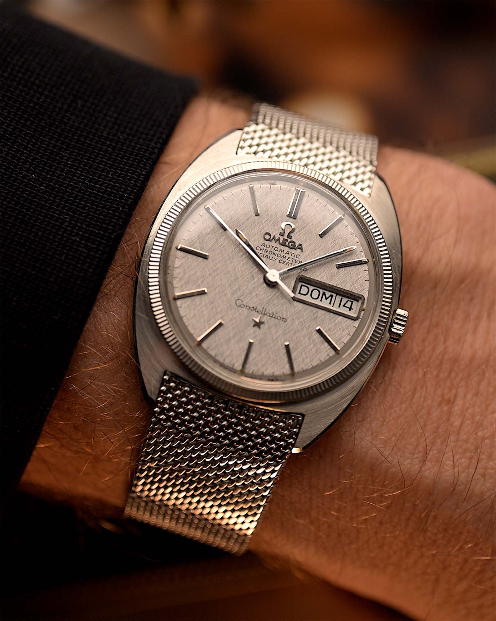 Omega Constellation 168019 C-Shape 18k Linen Day Date 1968 – GOLDAMMER