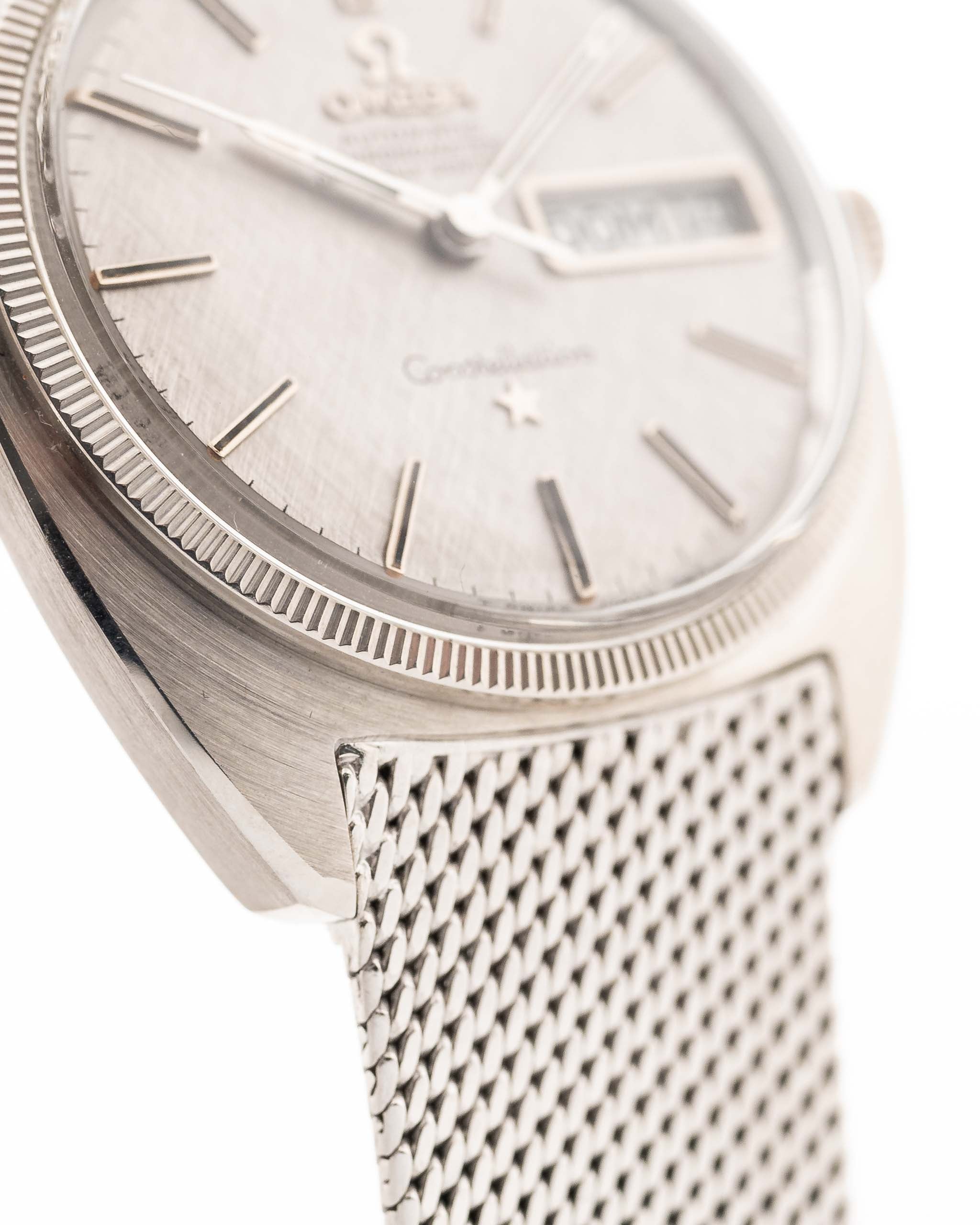 Omega Constellation 168019 C-Shape 18k Linen Day Date 1968 – GOLDAMMER