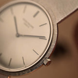 باتيك فيليب 3520 كالاترافا باتيك فيليب 3520 عيار 18 قيراط 1970