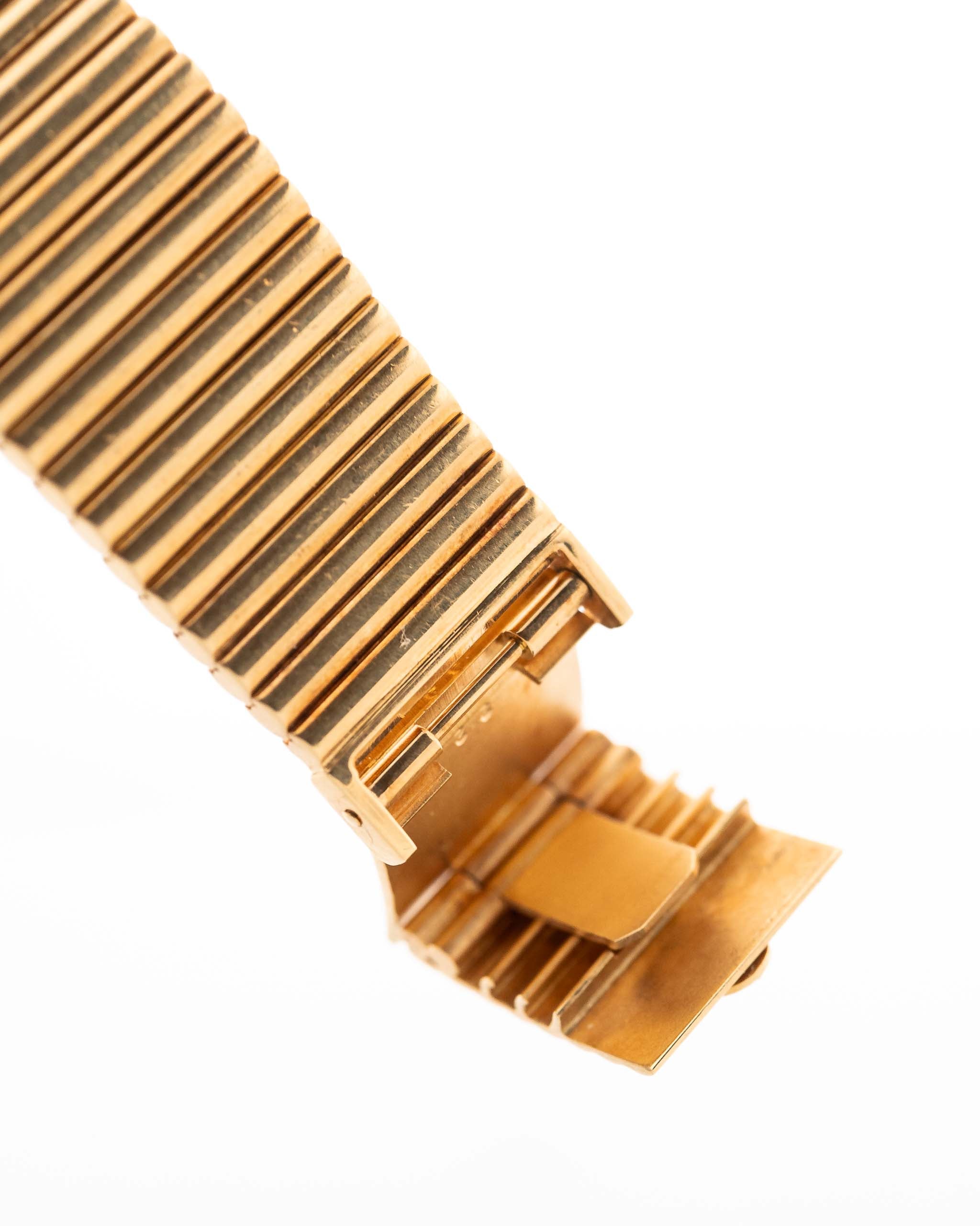 Vintage Patek Philippe Onyx 3649 Jumbo 1970s 18k yellow gold bracelet clasp