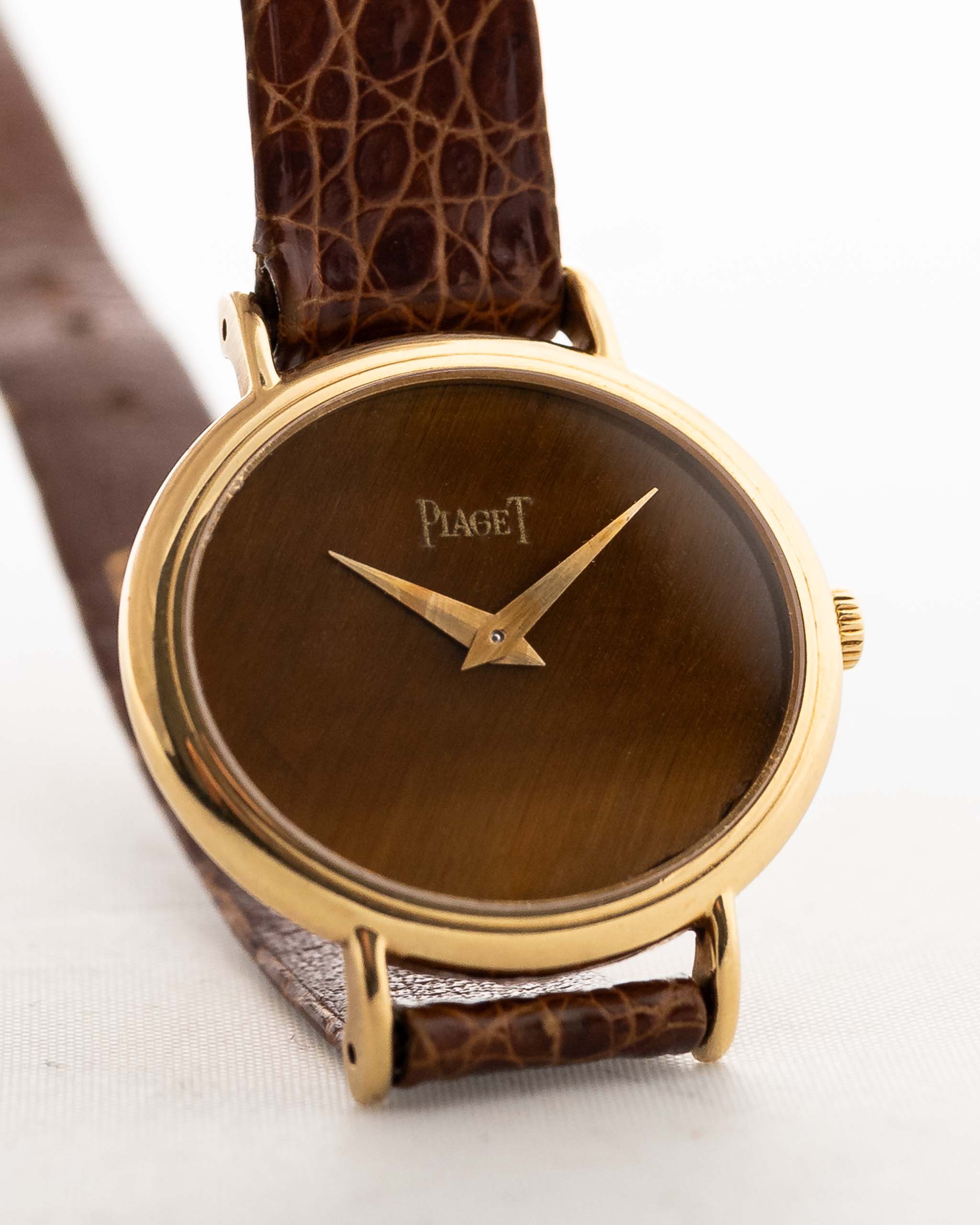 Piaget watch - Piaget Ellipse 9802 Tiger Eye Dial 18k yellow gold caseoriginal brown Piaget leather strap from 1970s closeup