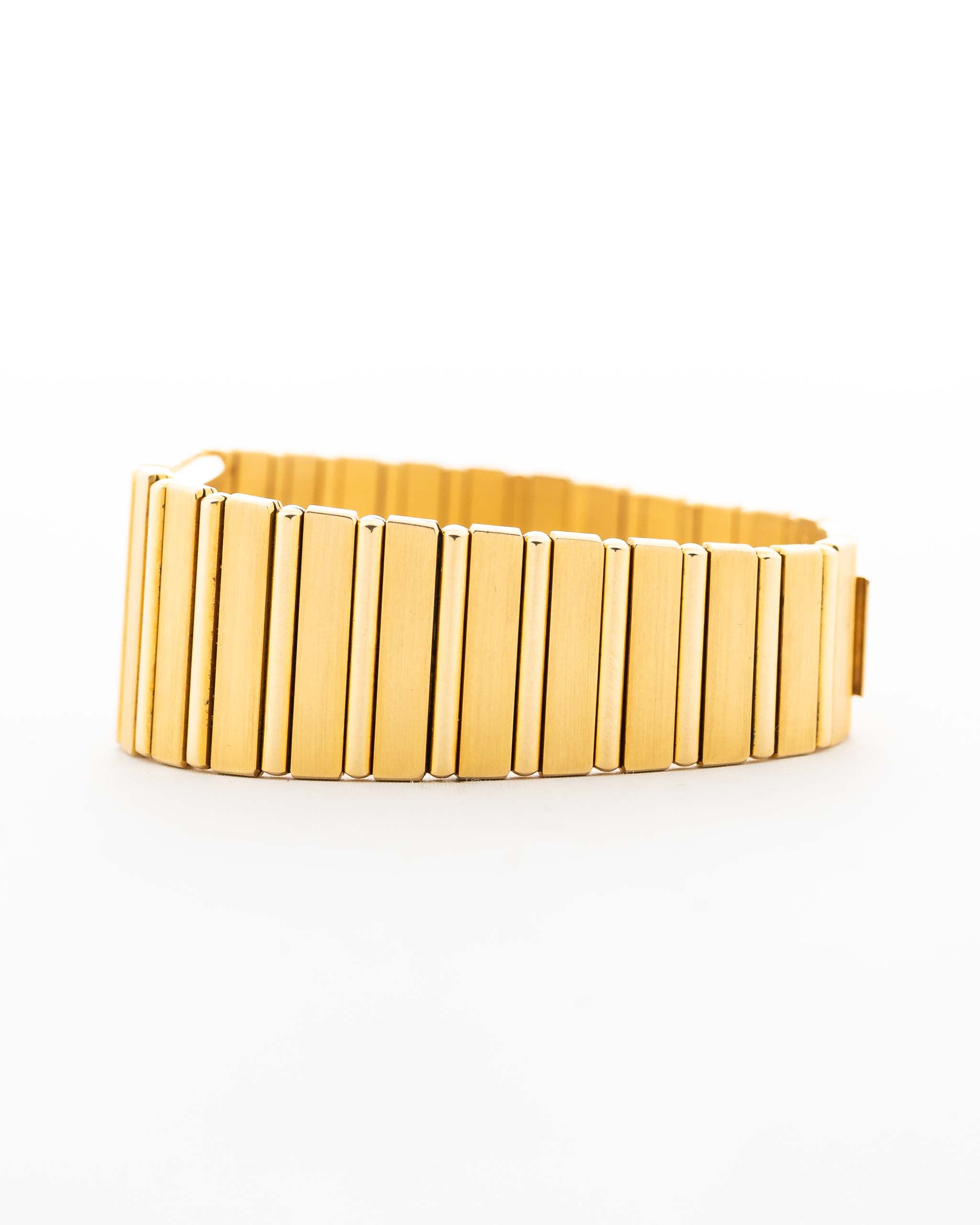Piaget Watch Piaget Polo 7131 C701 Square 1980s 18k yellow gold integrated bracelet