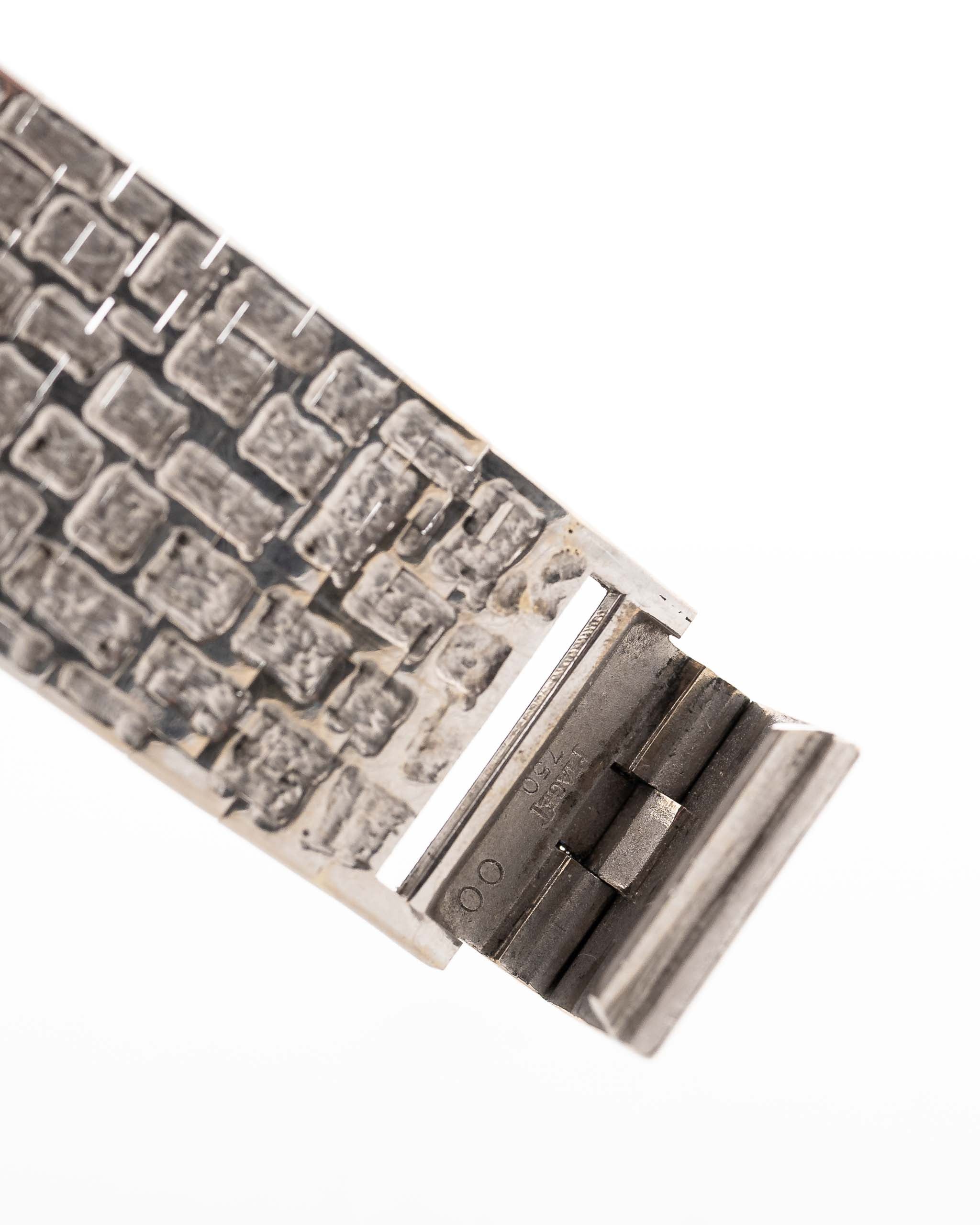 Vintage Piaget TV 12735 Lapis Lazuli Diamond 1970s original Piaget integrated 18k white gold bracelet clasp