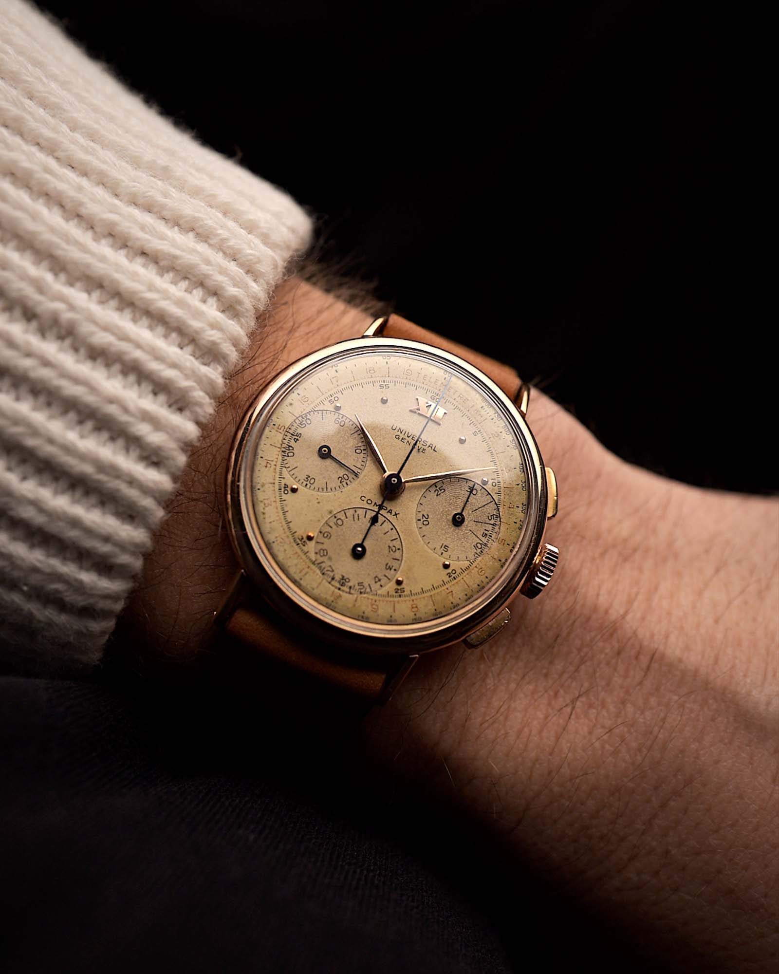 Universal Geneve 12557 Compax Vintage Watch 18k Rose Gold – GOLDAMMER