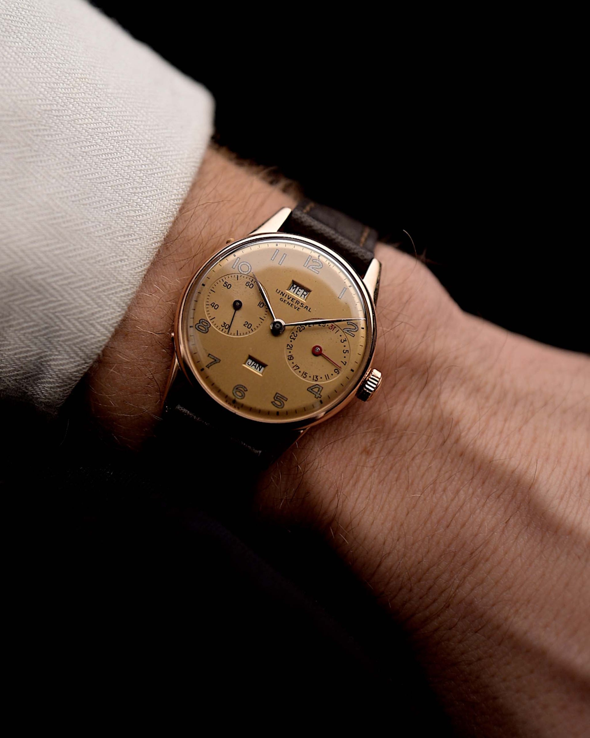 Universal Genève 18k Rose Triple Calendar 1940s – GOLDAMMER