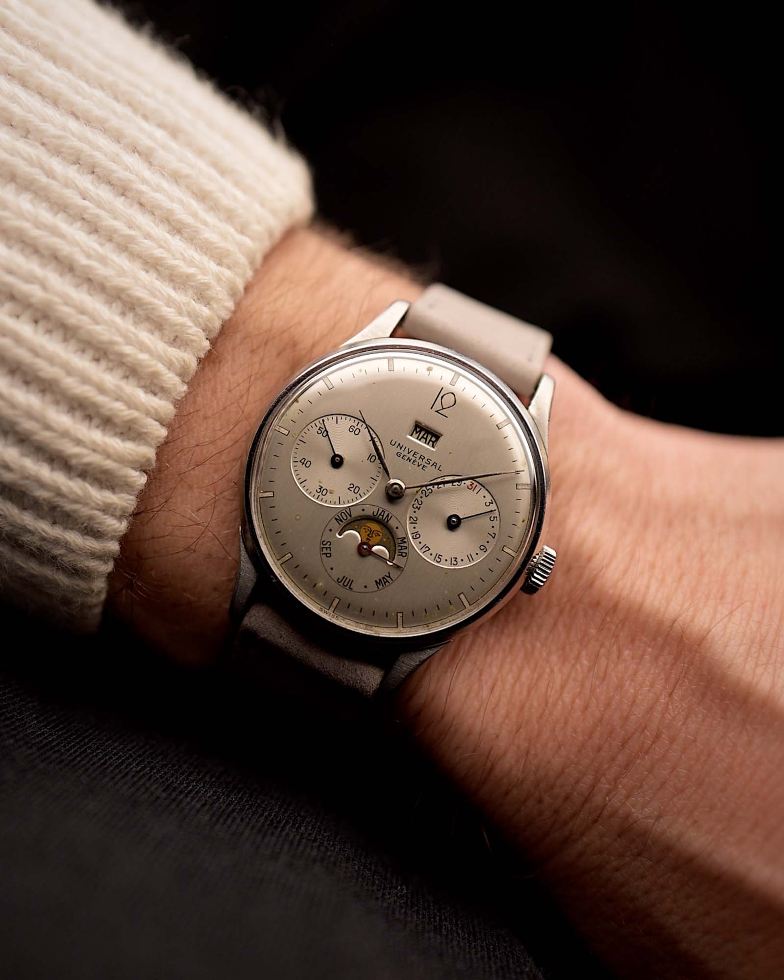 Universal Geneve 21320 Triple Calendar 1950s – GOLDAMMER