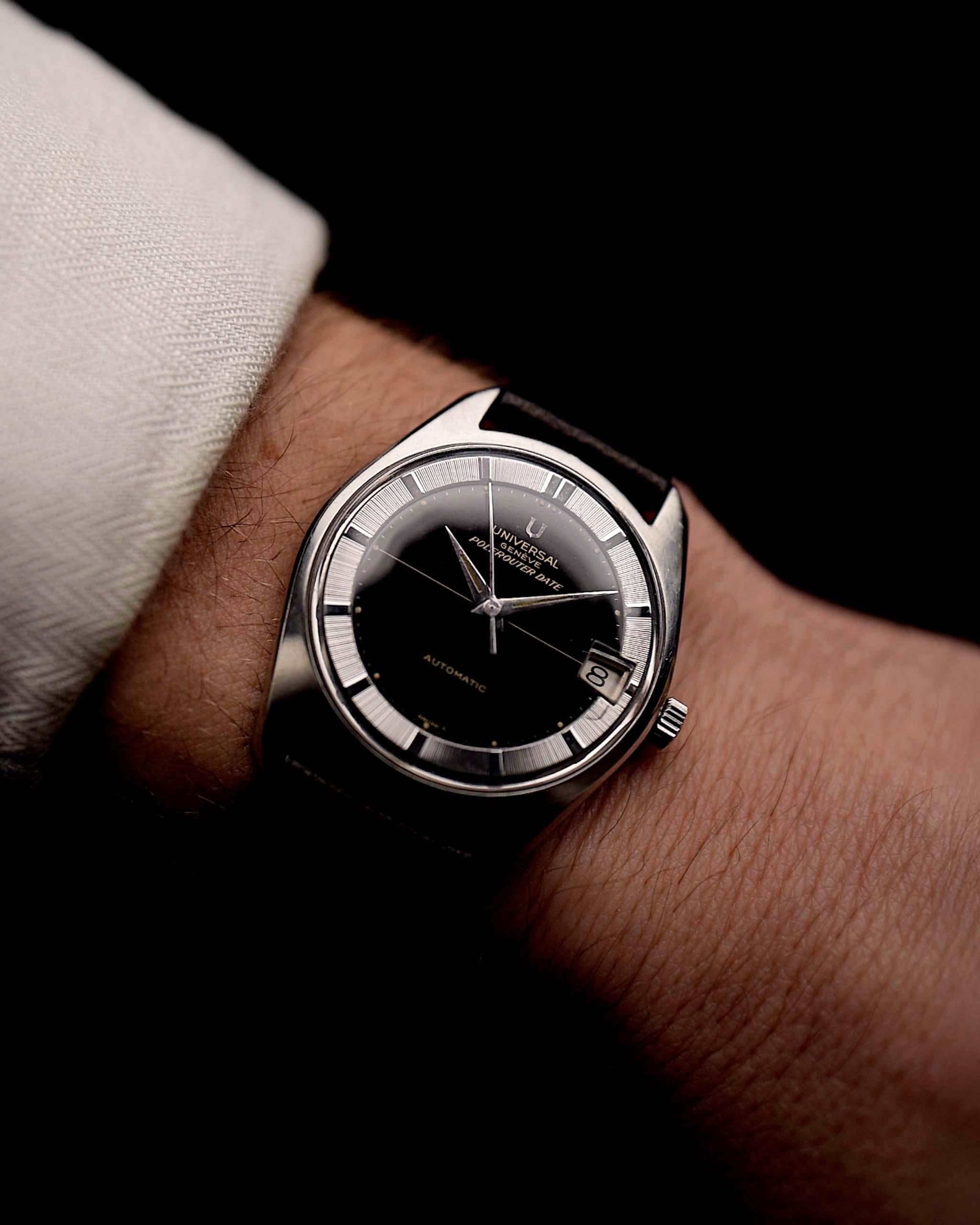 UNIVERSAL Polerouter自動巻き 黒文字盤 Universal Geneve Polerouter 869113 Black 1966 – GOLDAMMER