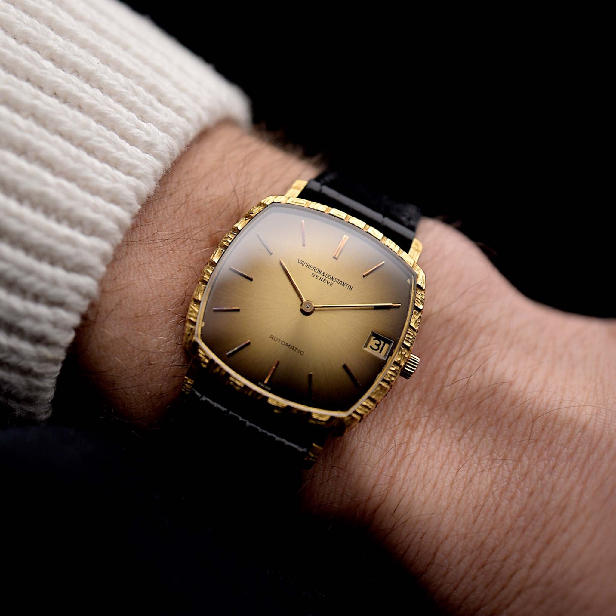Photo of a Vacheron Constantin 7390 Basket Ombre from the 1970s on a wrist. 32mm case in 18k Yellow Gold with Automatic Cal. K1121, Original golden ombre dial and Leather Strap.