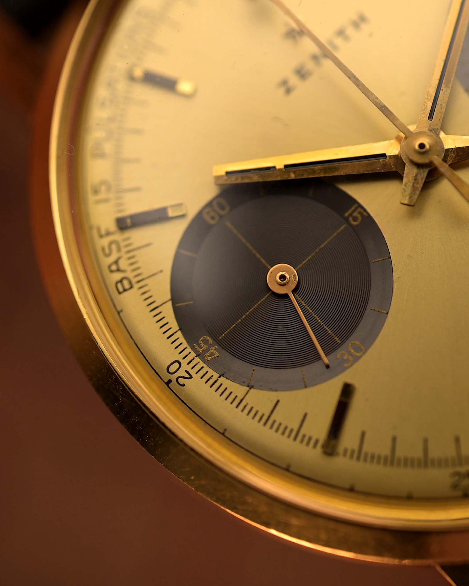 Zenith Panda Chronograph 1960s – GOLDAMMER