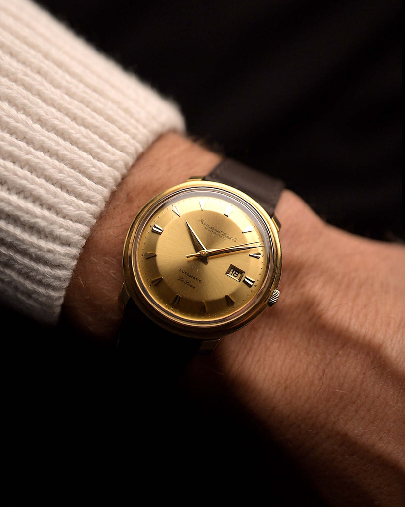 Vintage IWC de Luxe automatic 18k 1959 on a wrist. 35mm with 18k Yellow Gold Case, Automatic Caliber 8531, flawless Pie Pan Dial and Leather Strap.