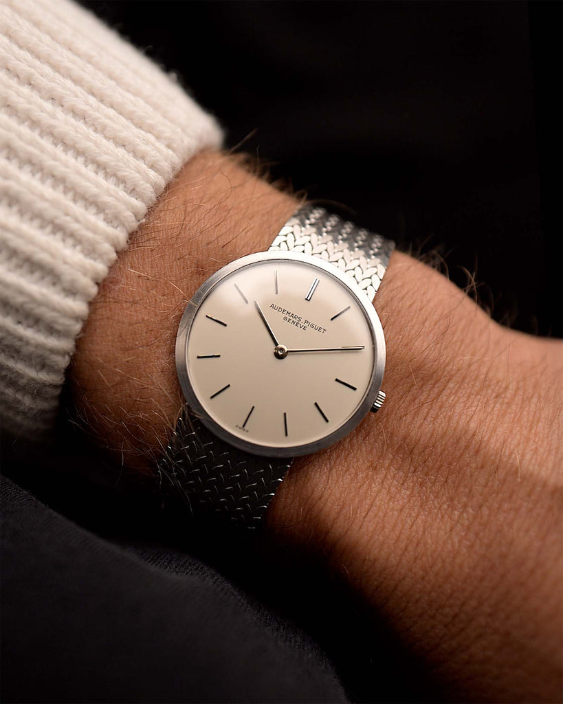 Vintage Audemars Piguet Watch Calatrava 18k Ultra Thin from the 1970s. 31mm, 18k White Gold Case & Bracelet, Manual Wind Movement and Flawless Silver Dial.