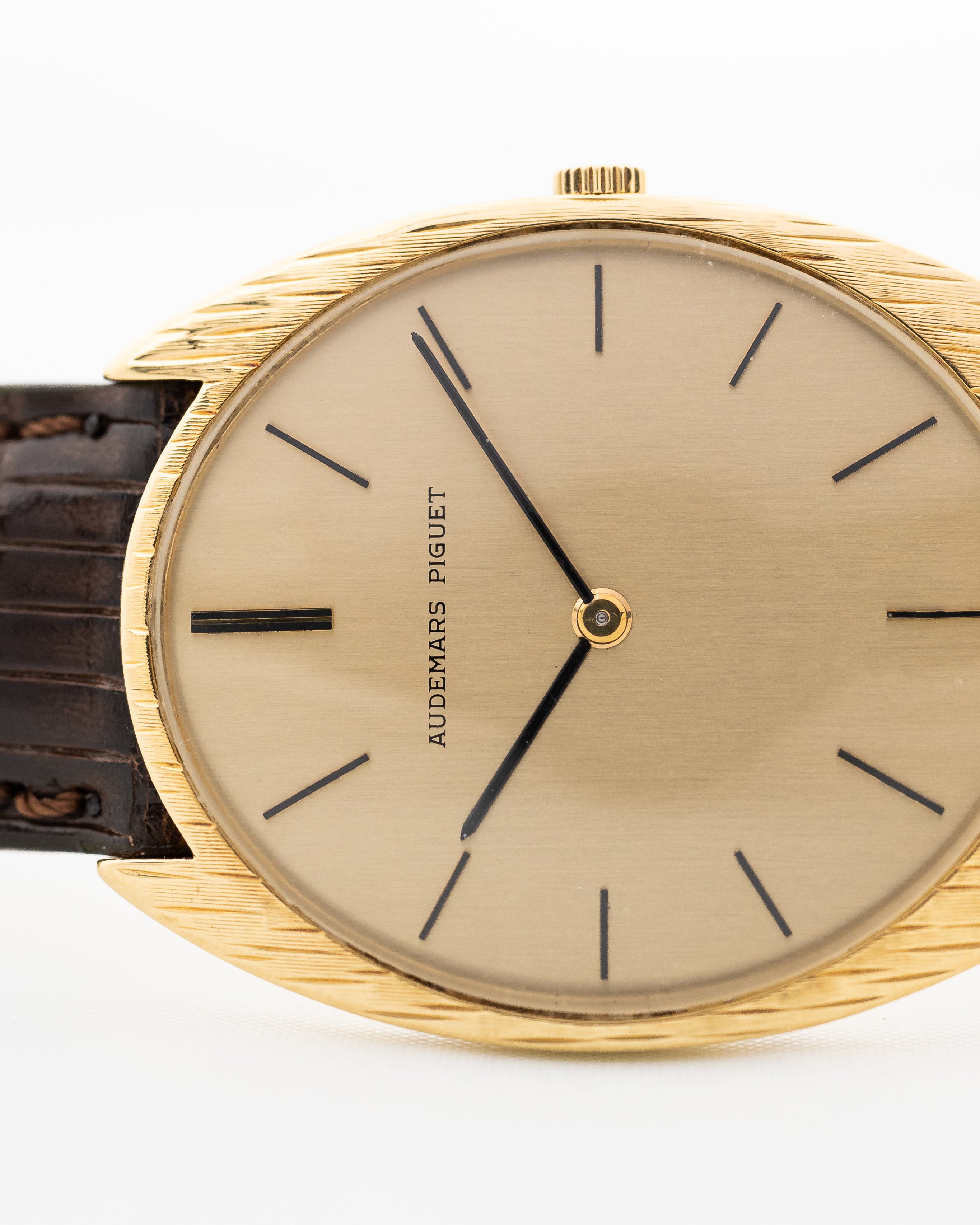 Audemars Piguet Ultra Thin 18k 1961 – GOLDAMMER