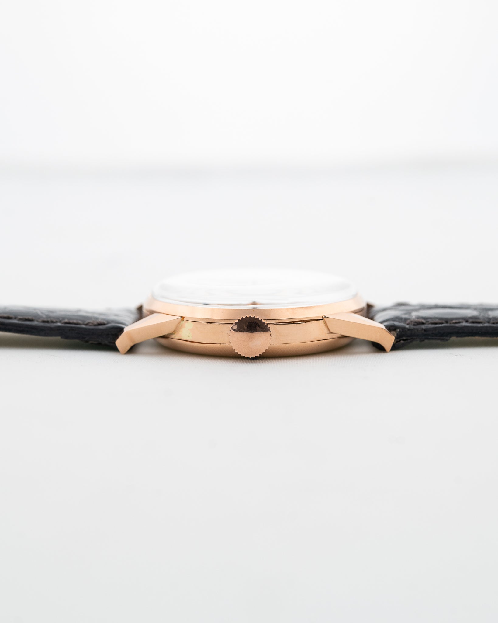 Universal Geneve Aero Compax 18k 1945