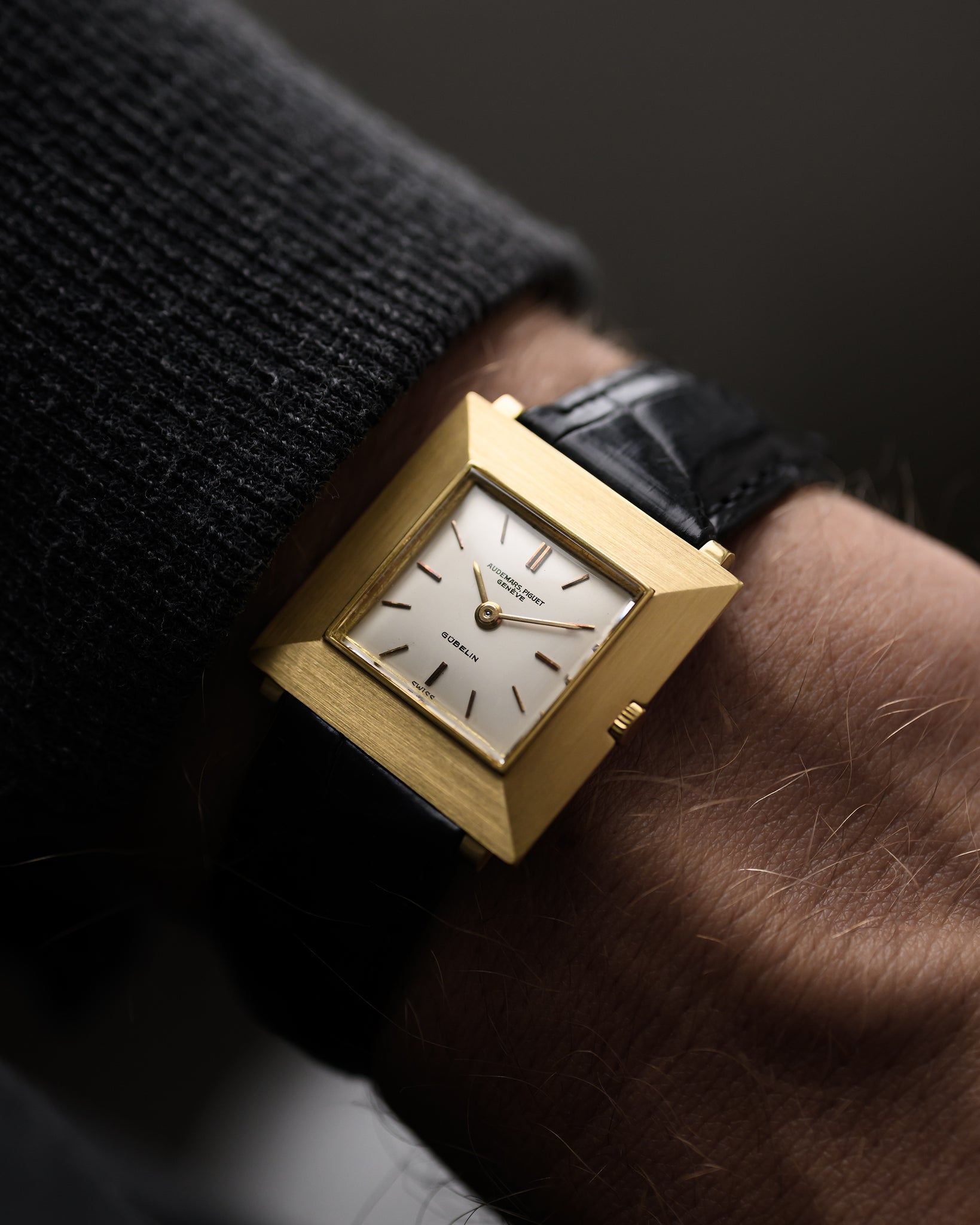 Audemars Piguet Gübelin Square 18k 1950s