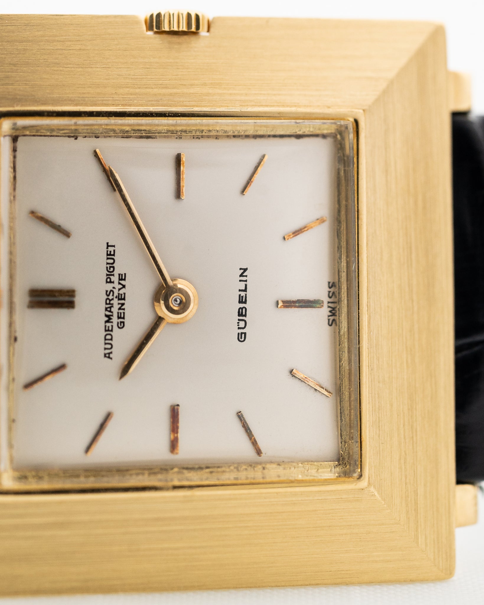 Audemars Piguet Gübelin Square 18k 1950s