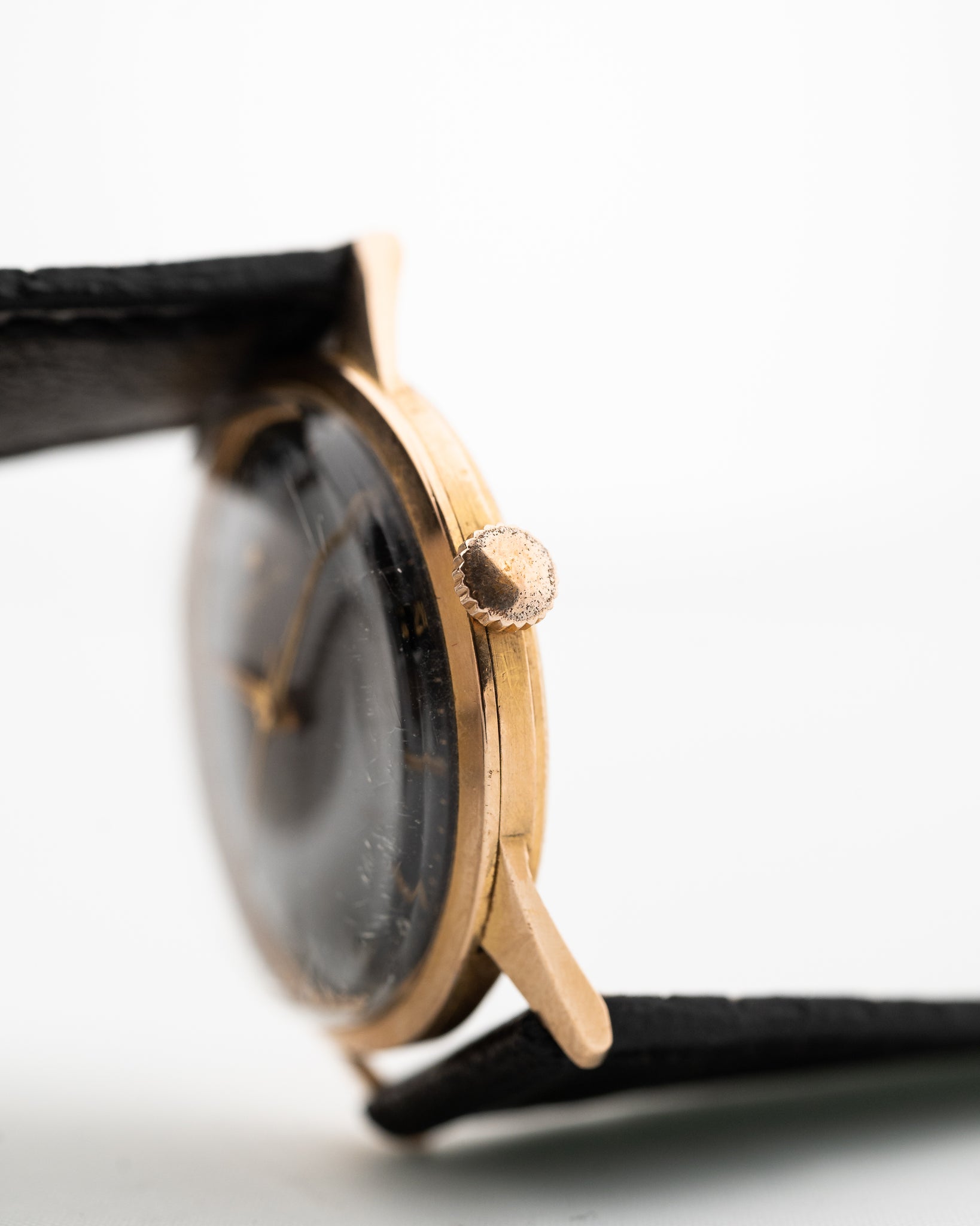 Zenith Dress Black 18k Date 1961