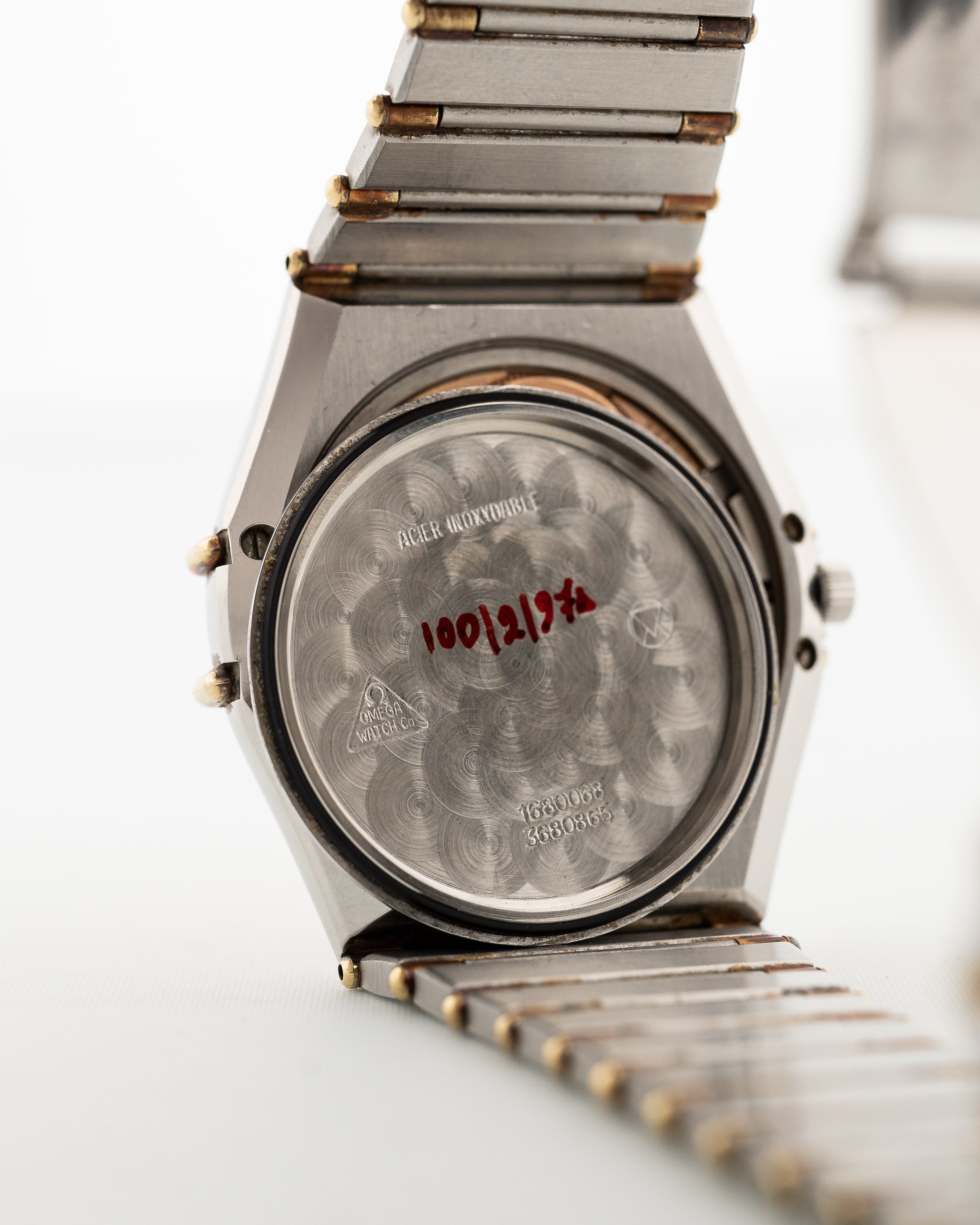 Omega Constellation Manhatten Gold Dial 1982 – GOLDAMMER