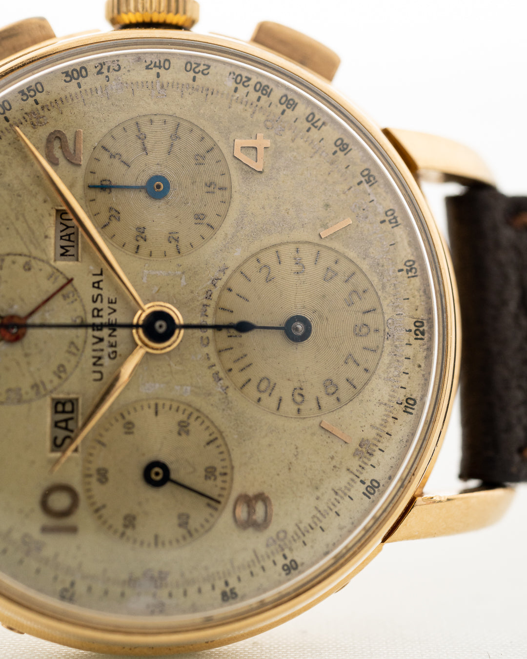 Universal Geneve Tri Compax 18k 1946