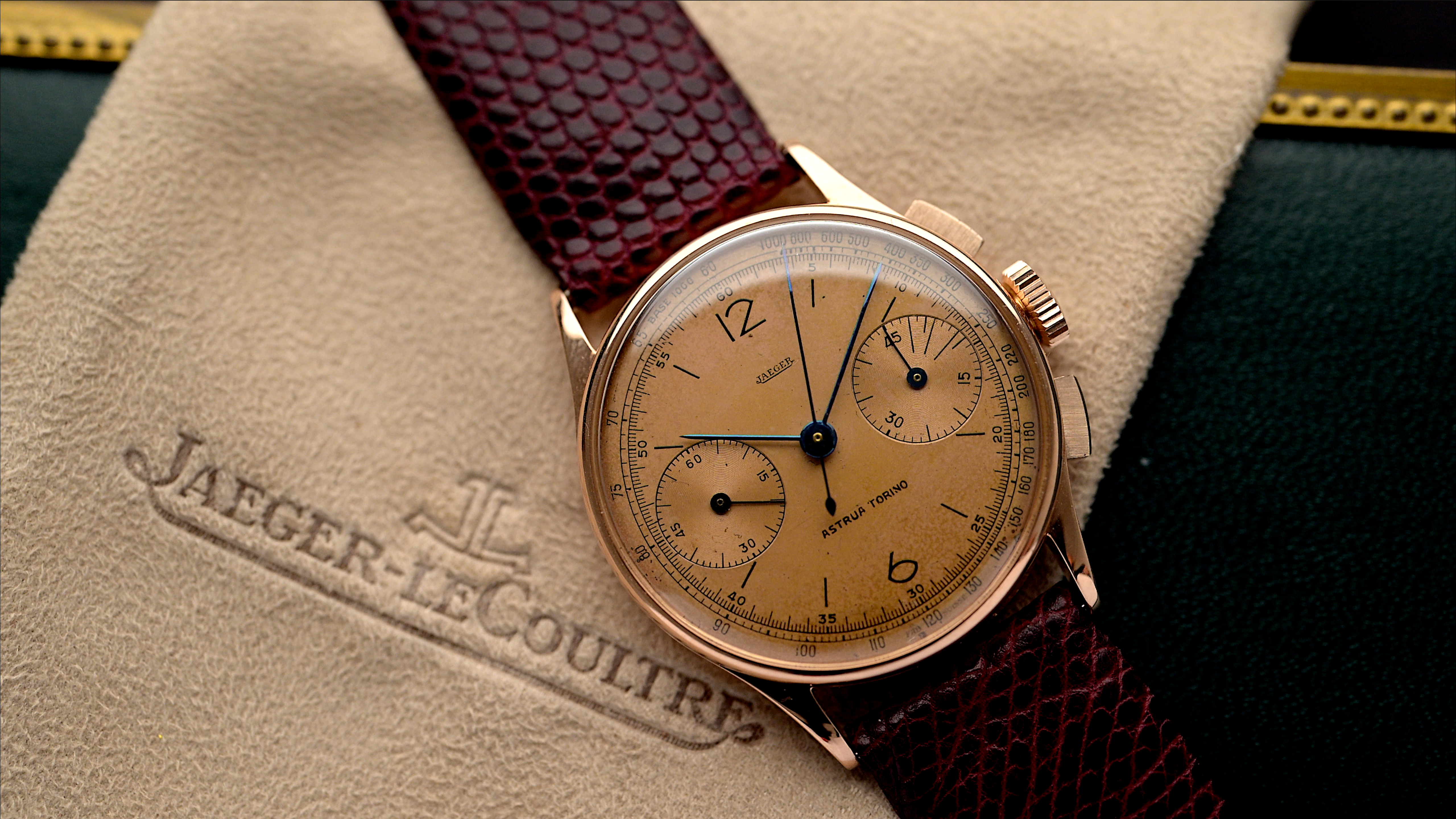 1940er Jahre Jaeger Chronograph, vertrieben von Astrua Torino