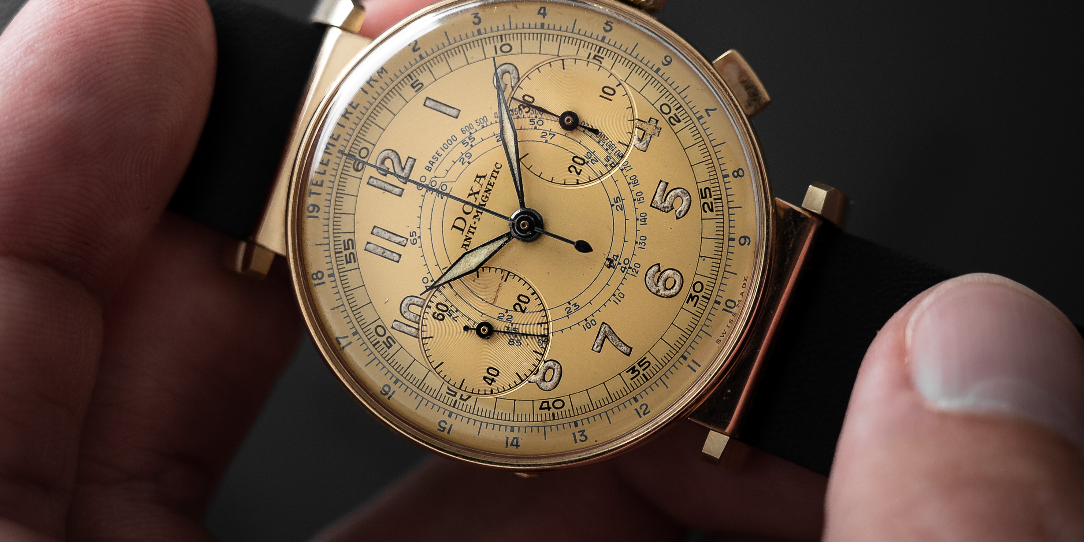 1940er Jahre Goldener Doxa Chronograph mit Schwertzeigern