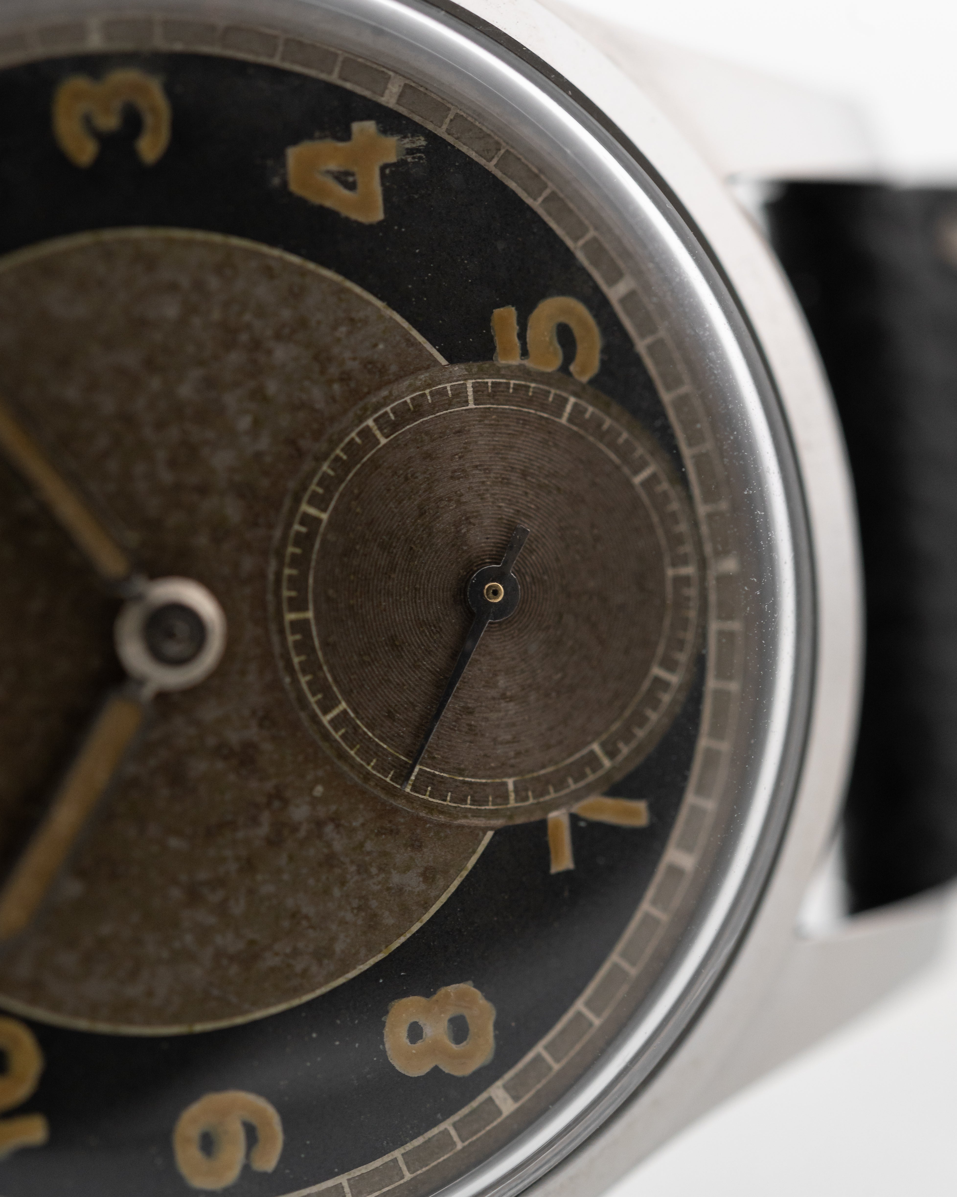 Omega Souverän zweifarbig 1943 - Goldammer Vintage Uhren