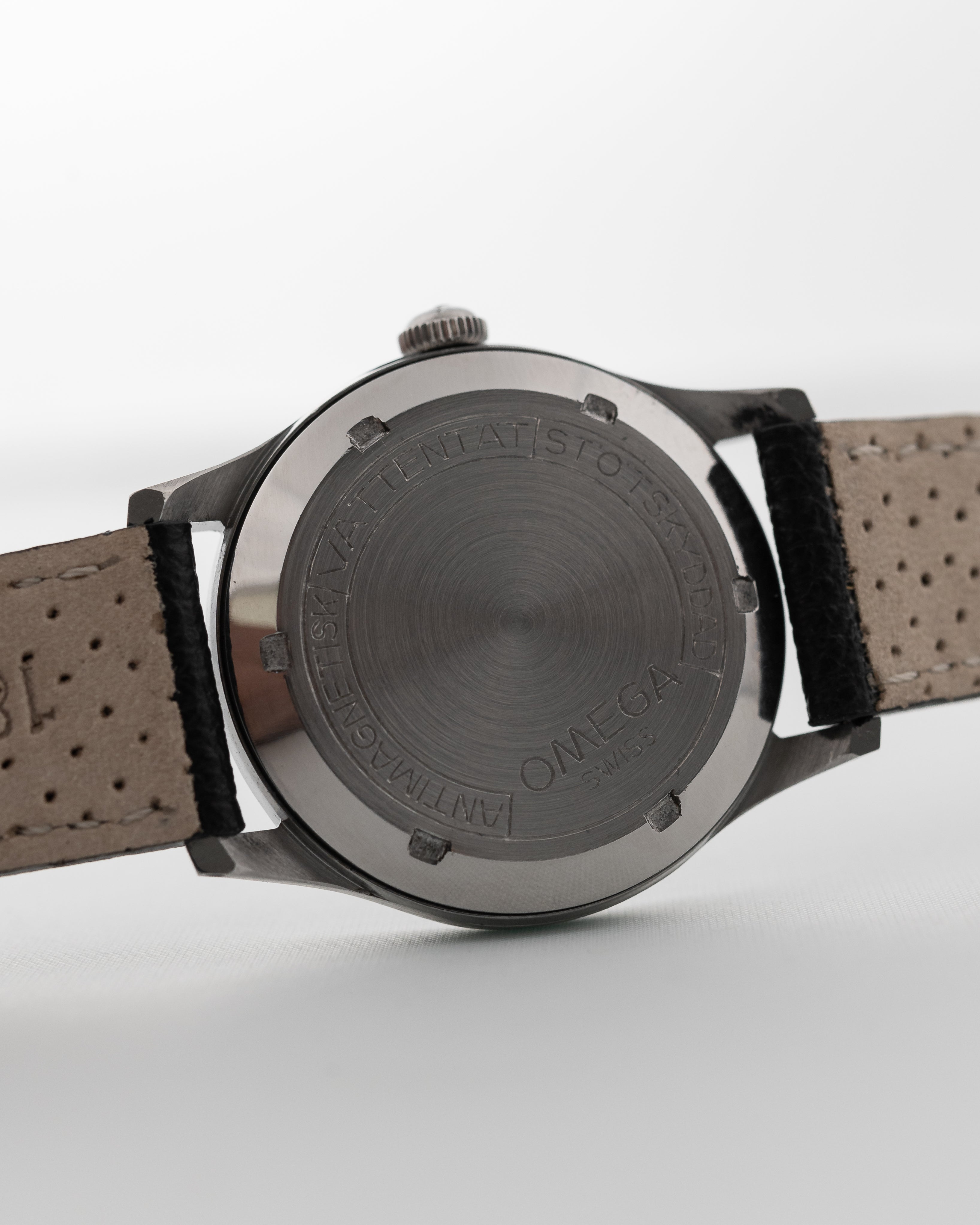 Omega Souverän zweifarbig 1943 - Goldammer Vintage Uhren