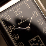 Omega Rectangular Negro Dorado 1939