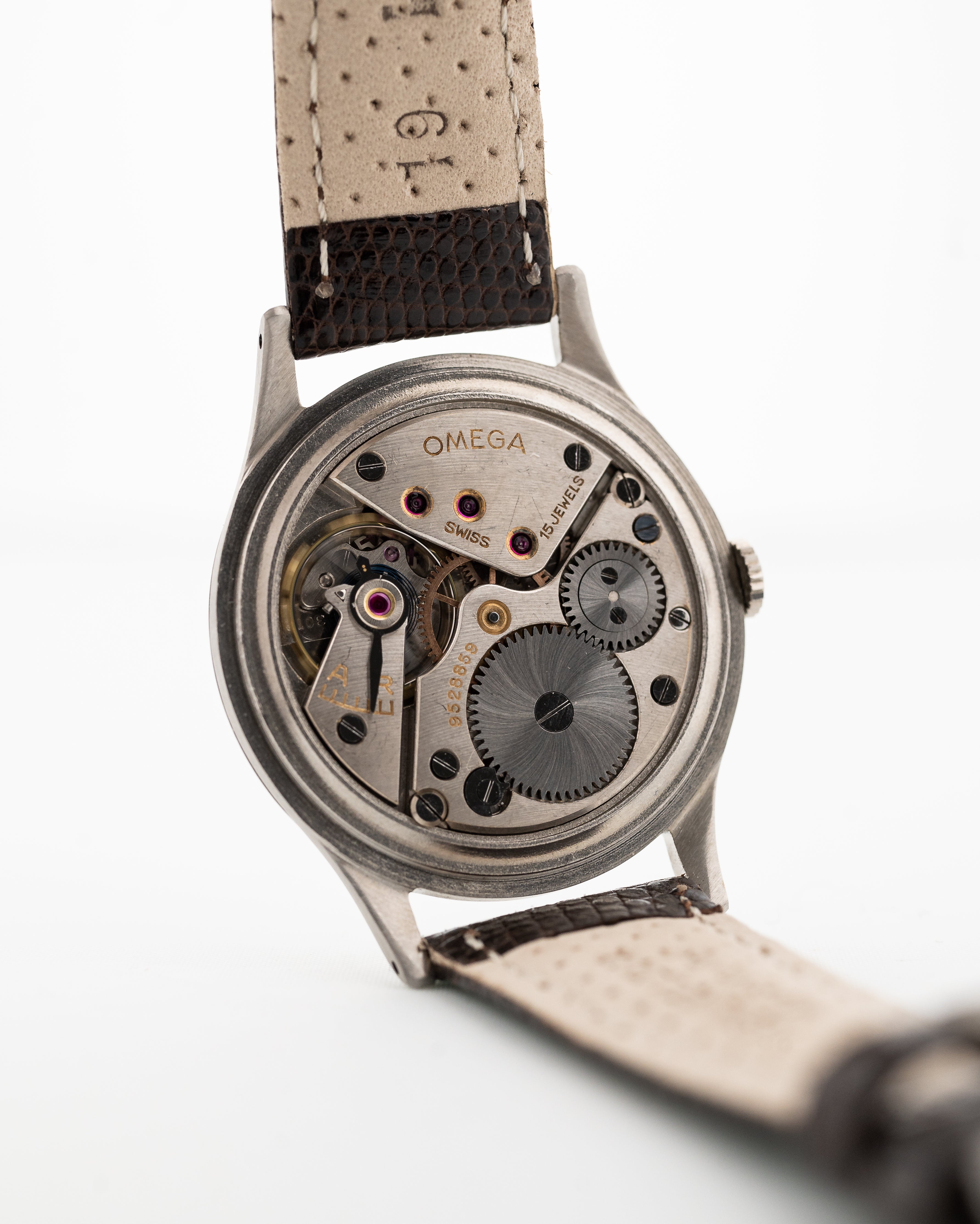 Omega Sub Second Oversize 1943 GOLDAMMER - Main Image