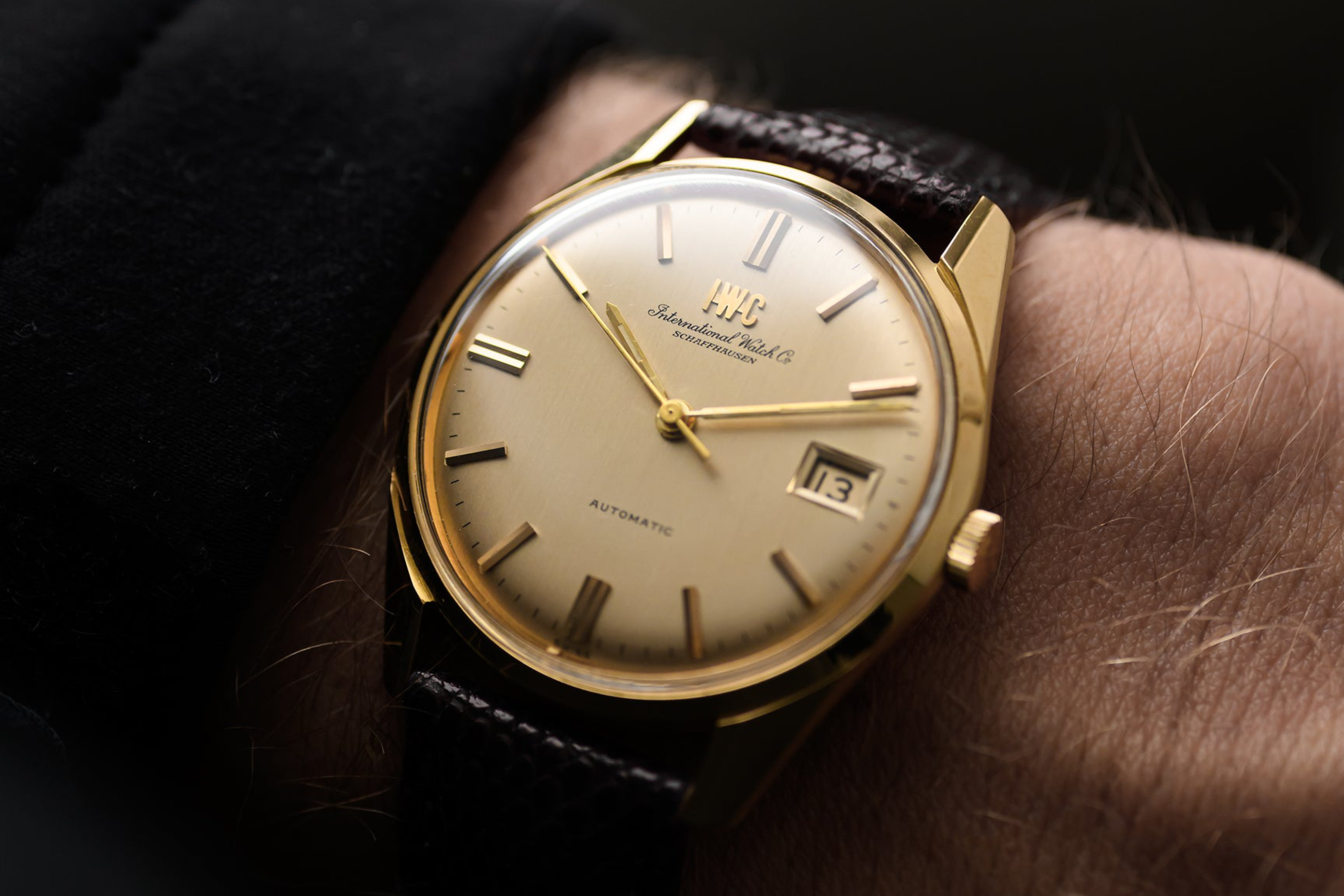 Montre IWC vintage des années 1960 avec date